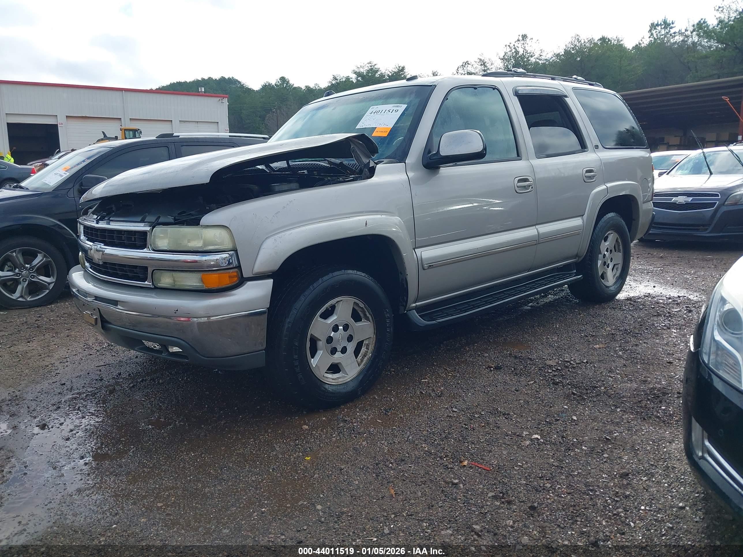 CHEVROLET TAHOE image 2