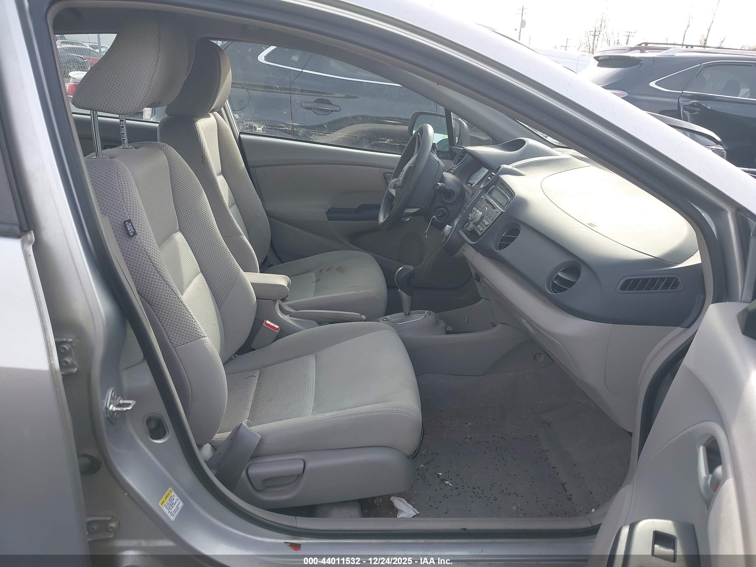 HONDA INSIGHT image 5