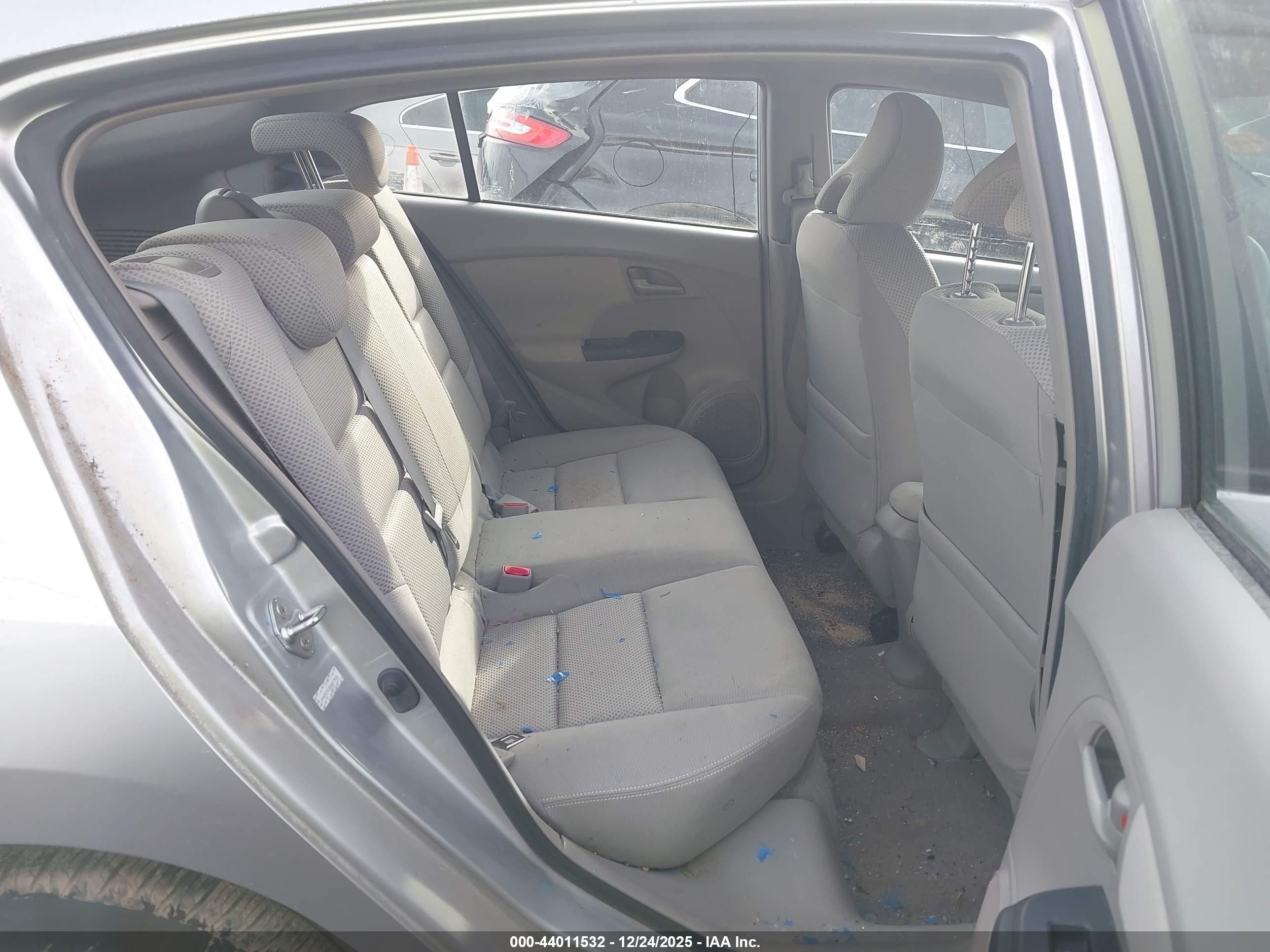HONDA INSIGHT image 8