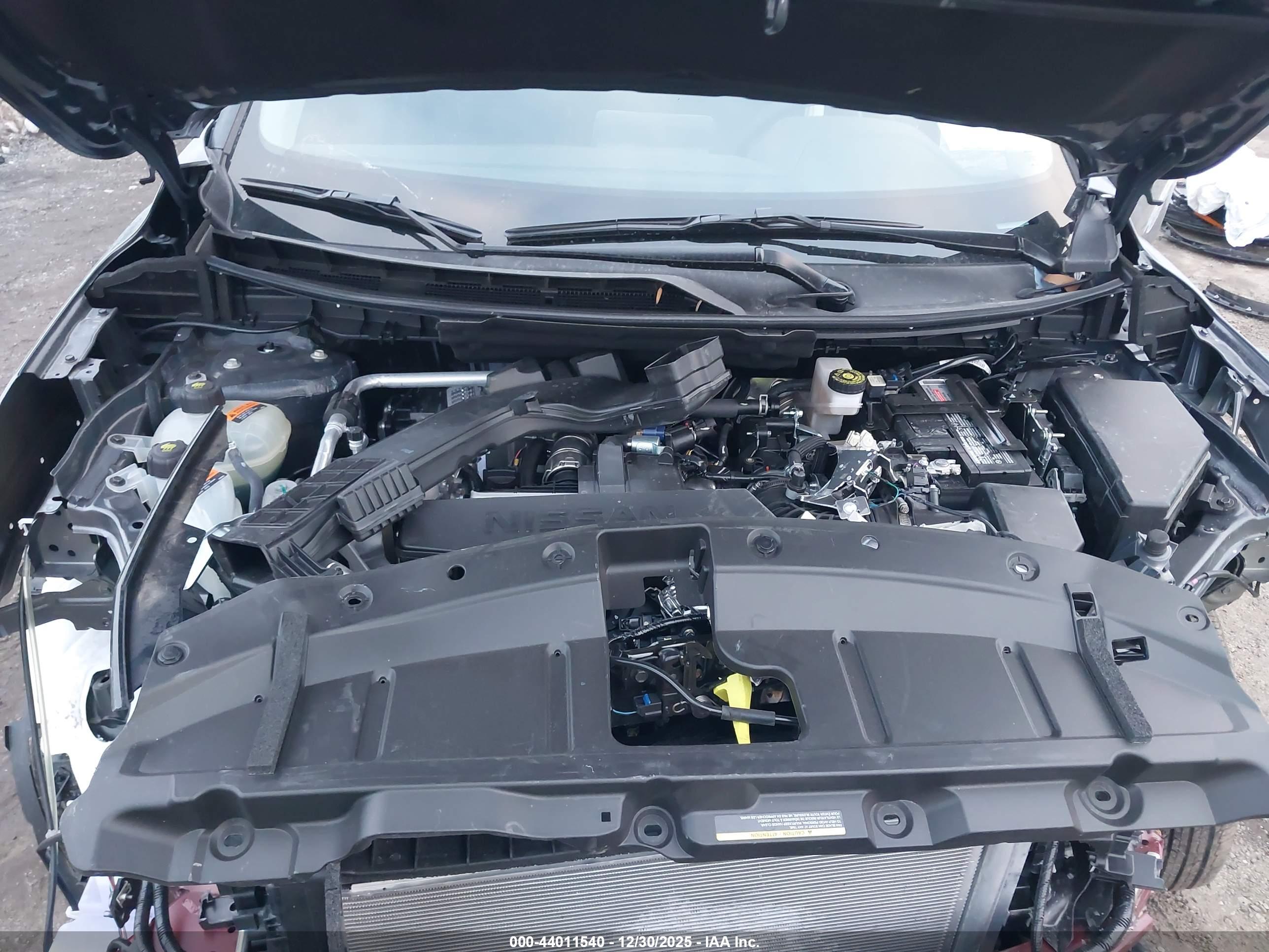 NISSAN ROGUE image 10