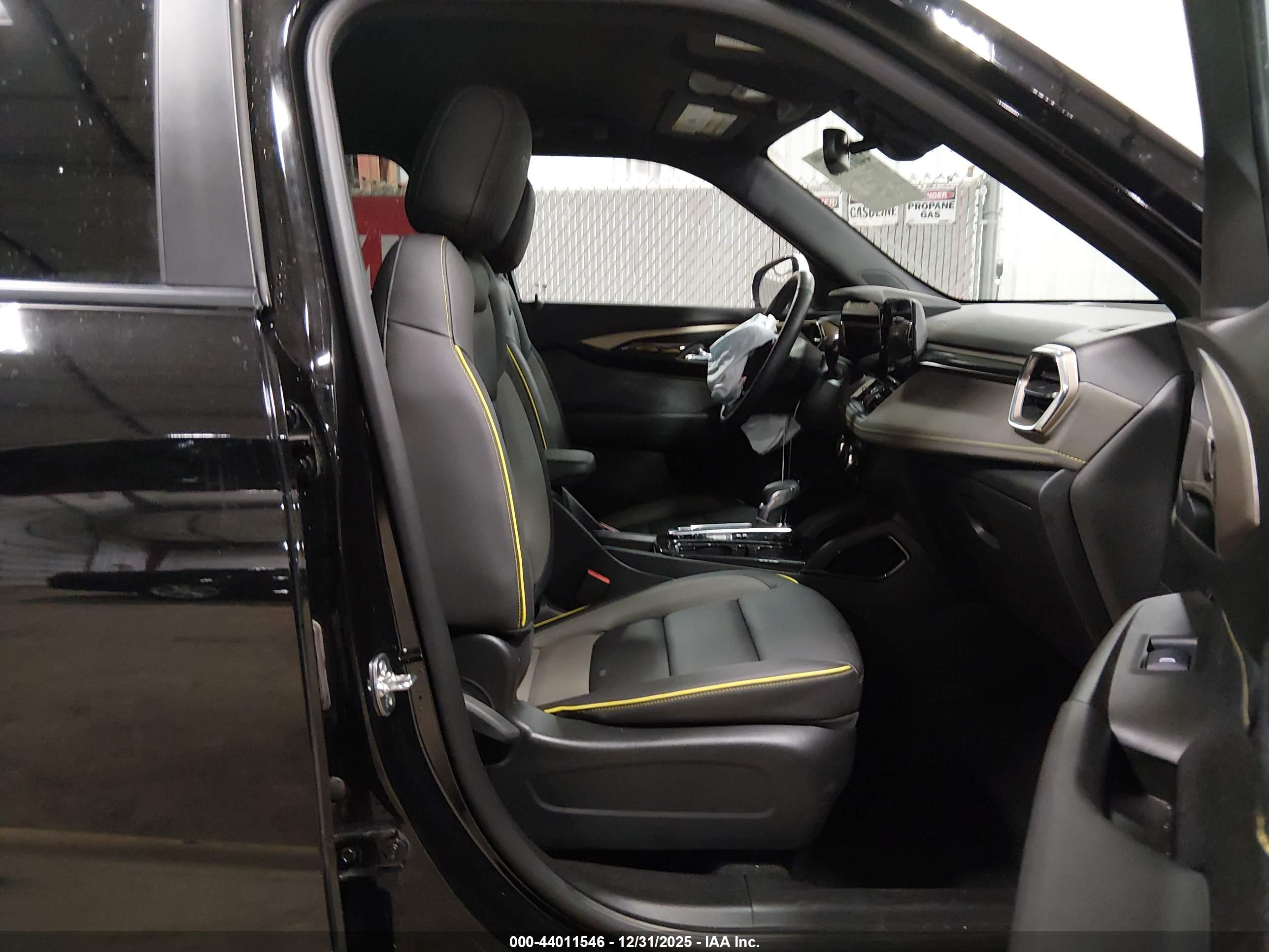 CHEVROLET TRAILBLAZER image 5