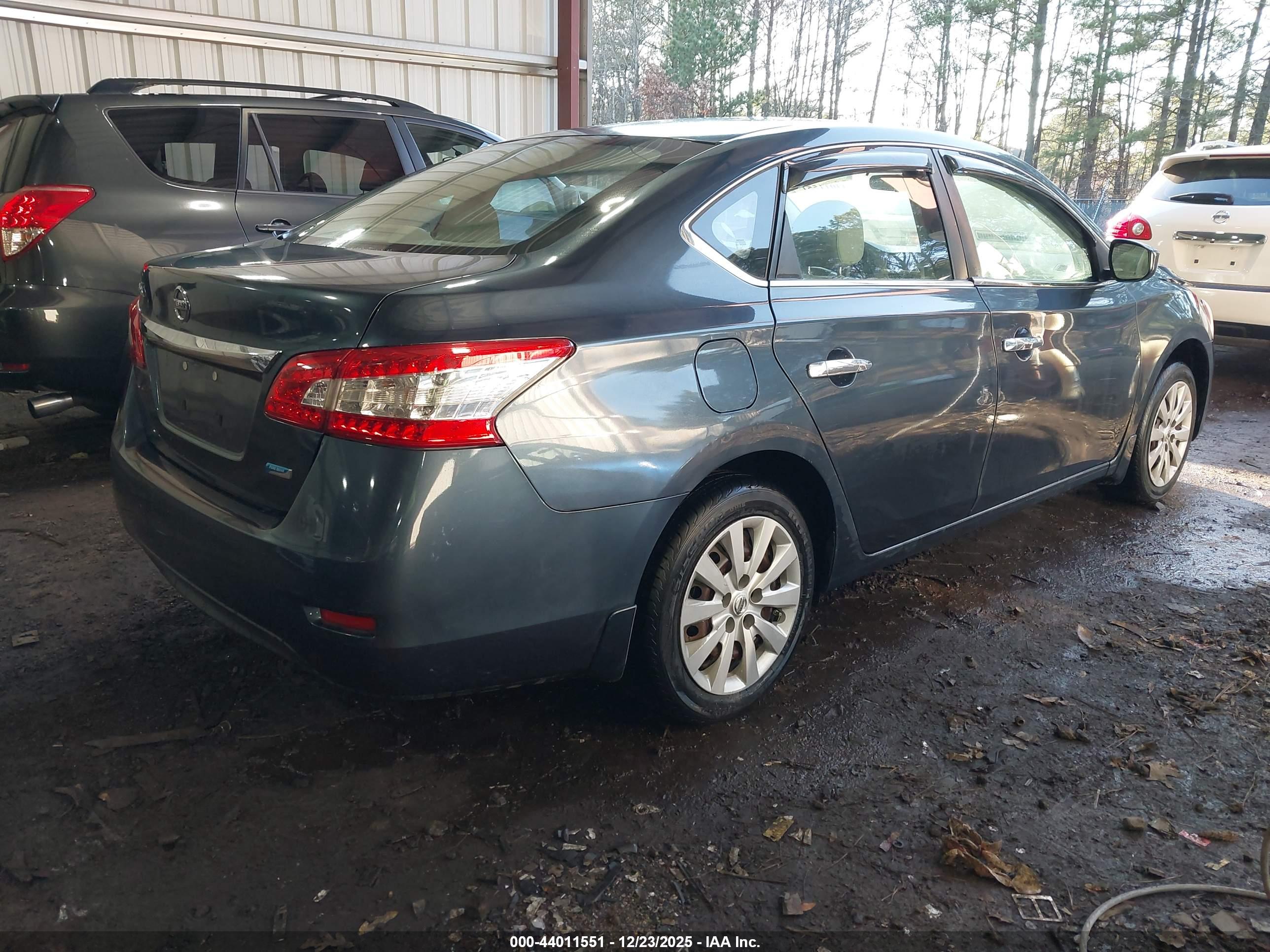 NISSAN SENTRA image 4