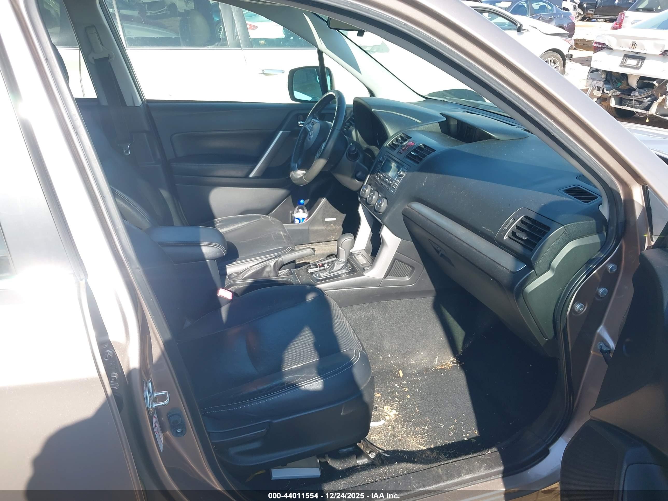 SUBARU FORESTER image 5