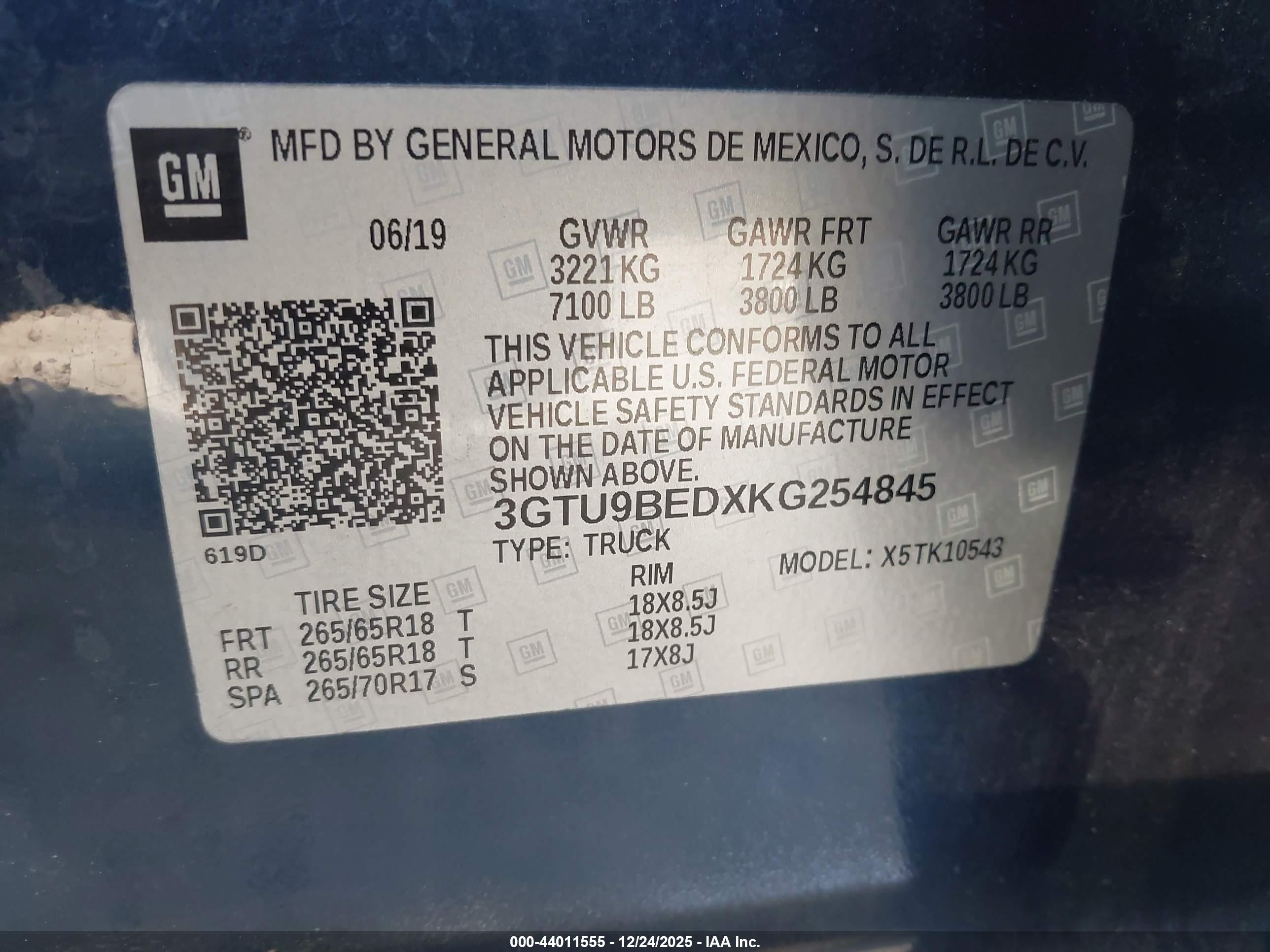 GMC SIERRA image 9