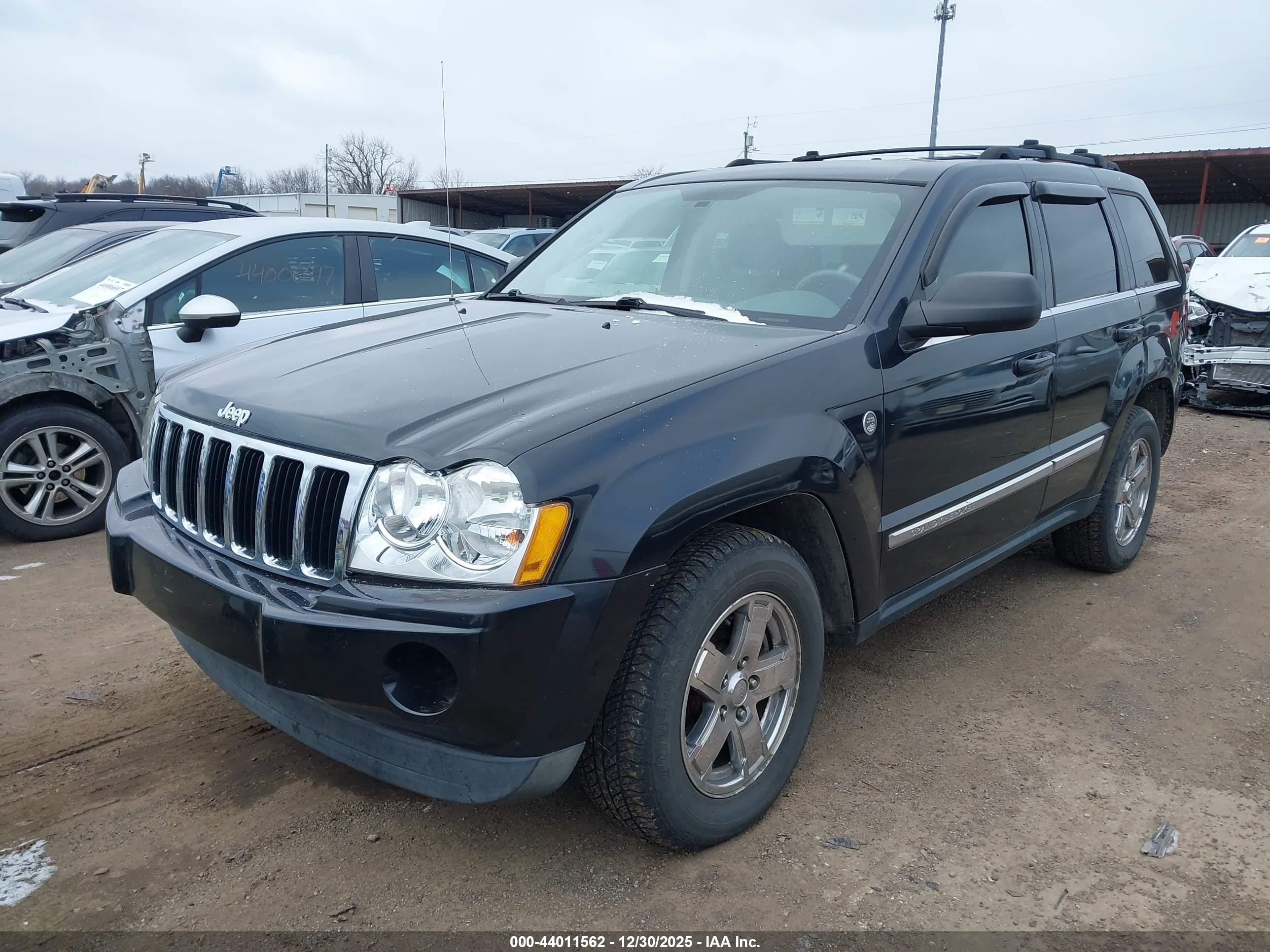 JEEP GRAND image 2