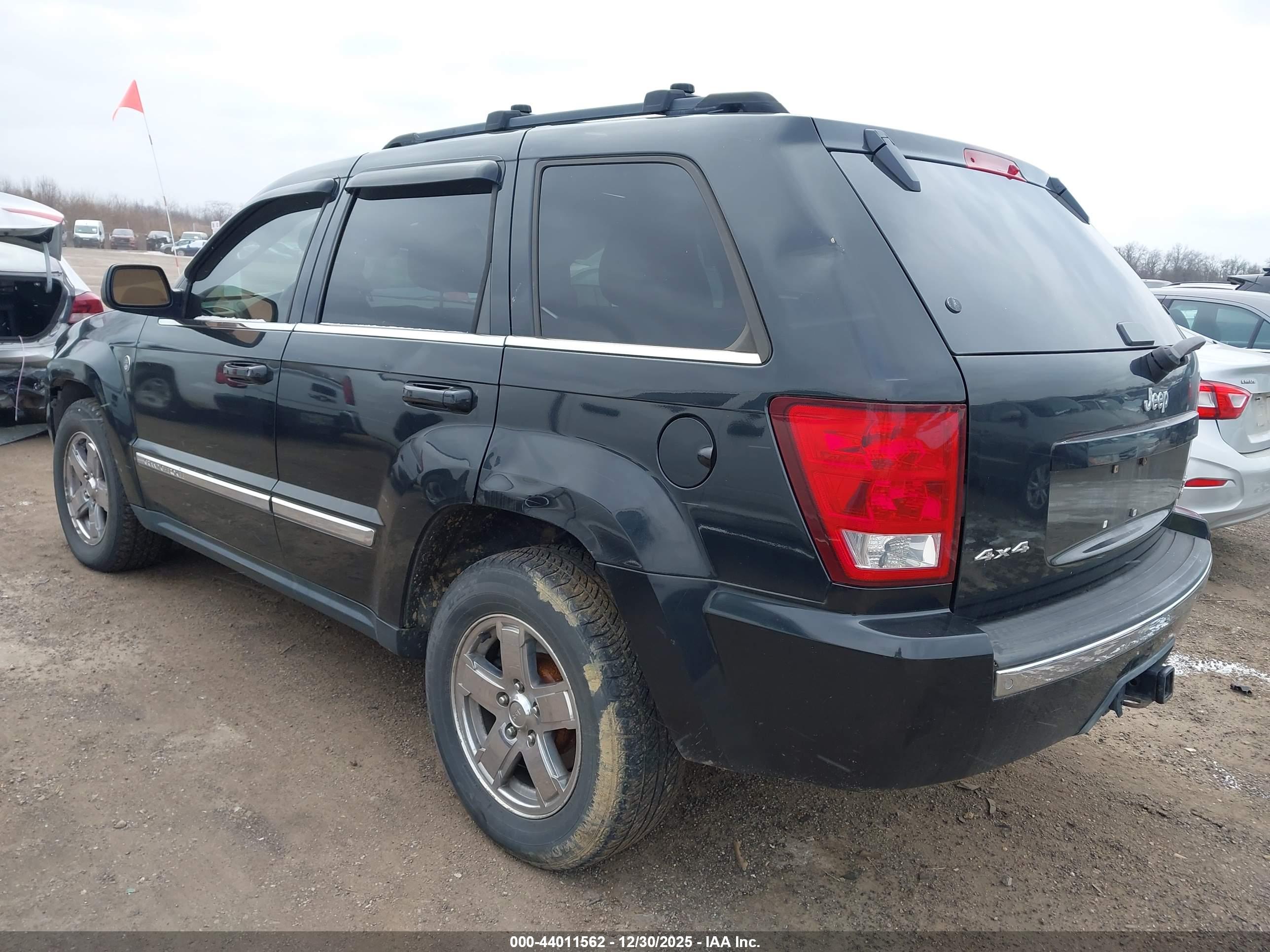 JEEP GRAND image 3