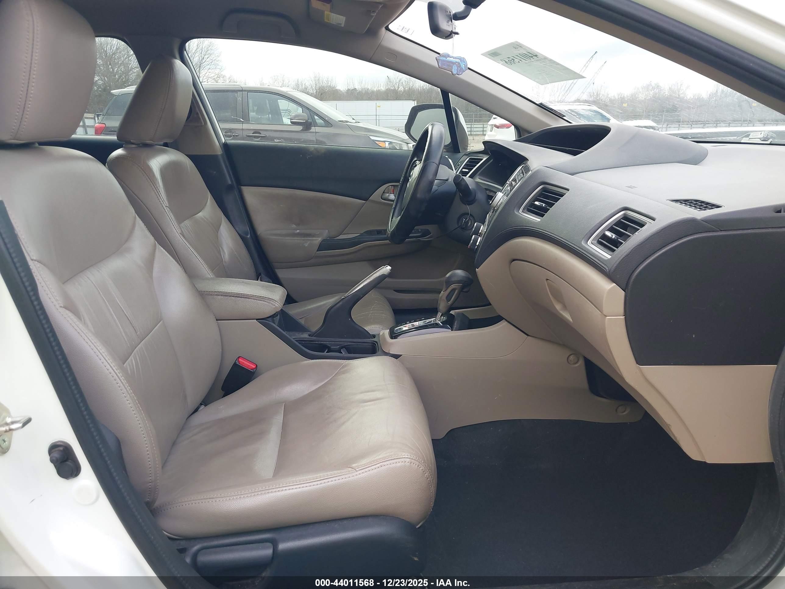 HONDA CIVIC image 5