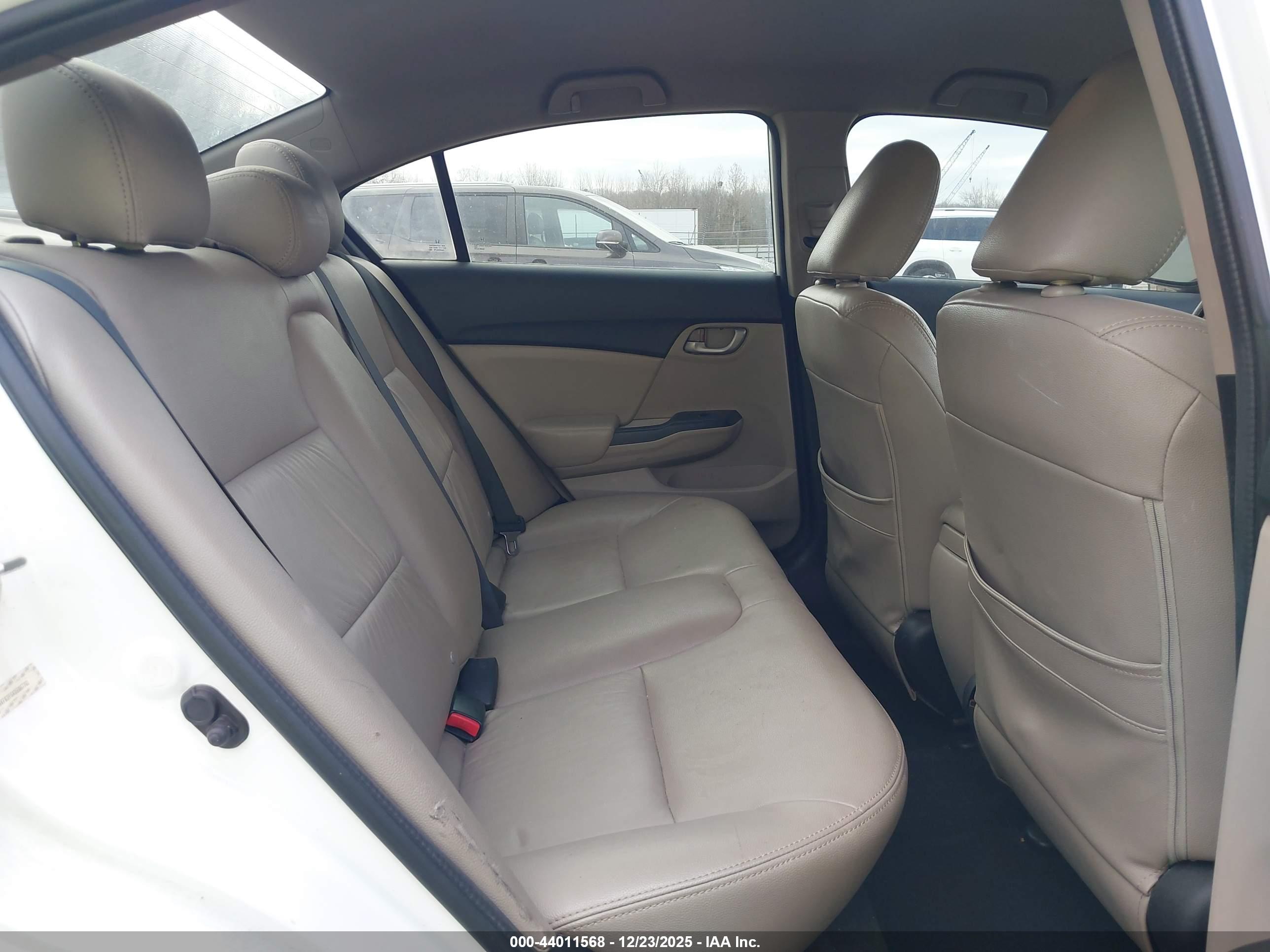 HONDA CIVIC image 8