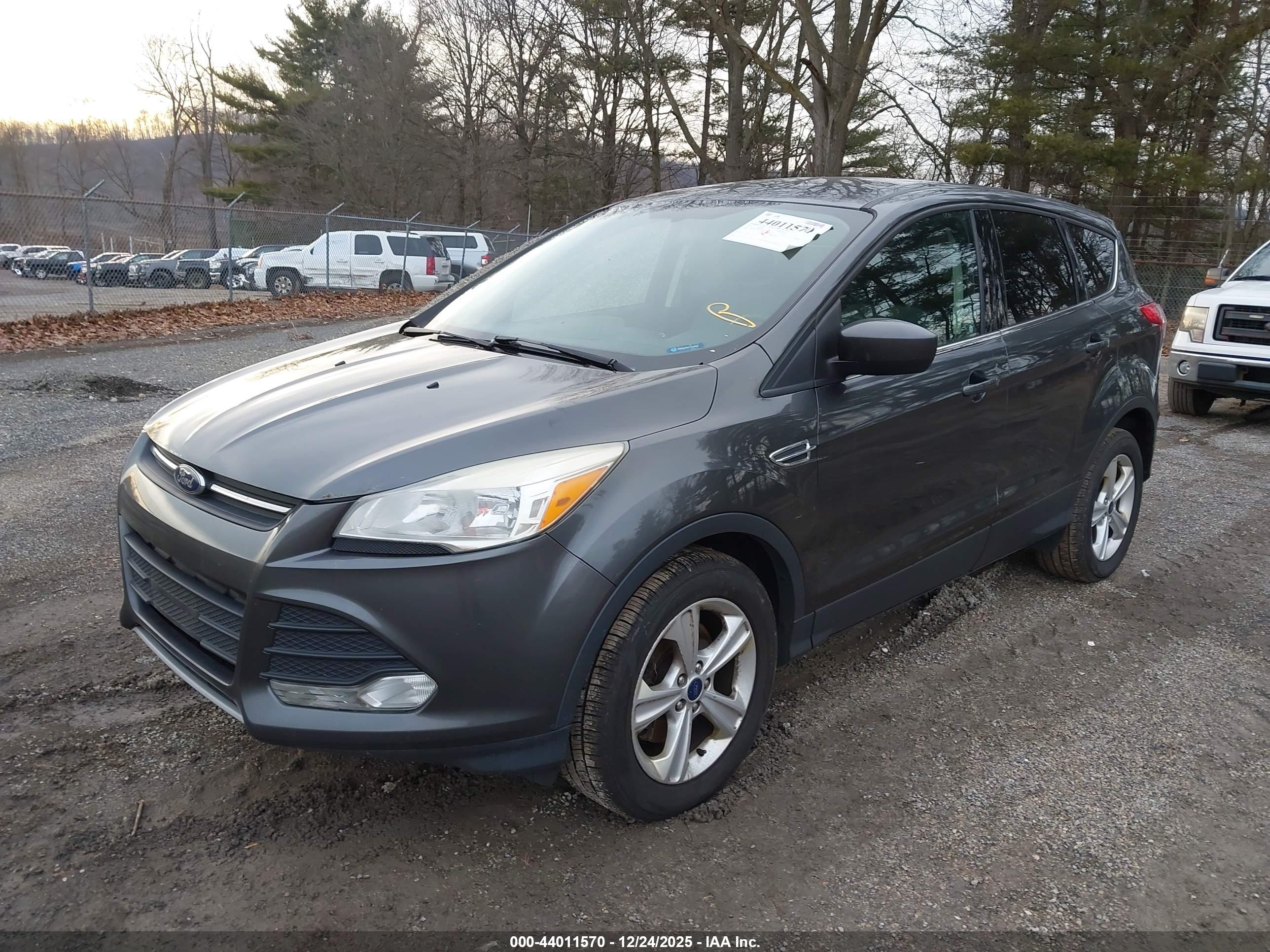 FORD ESCAPE image 6