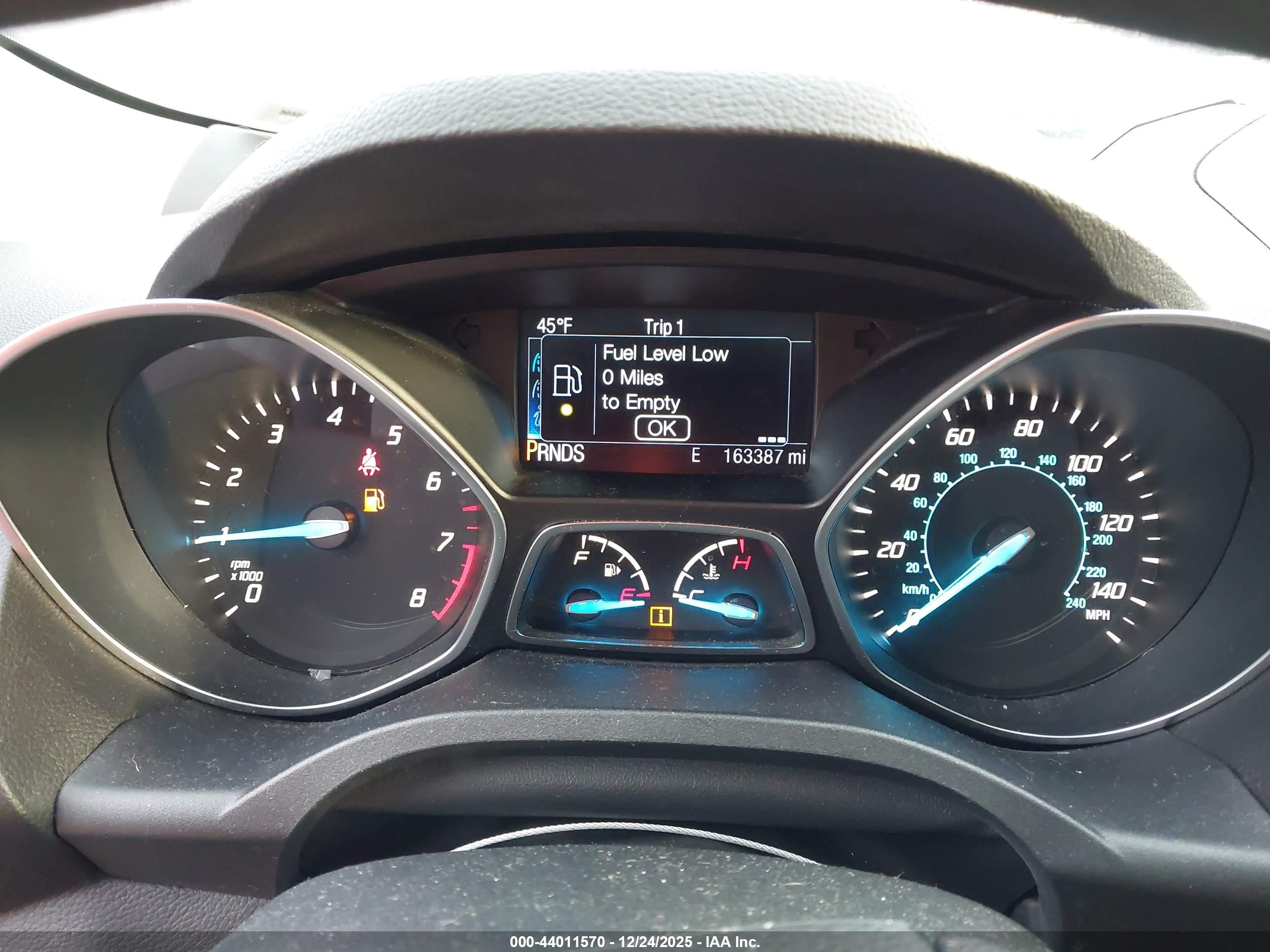 FORD ESCAPE image 7