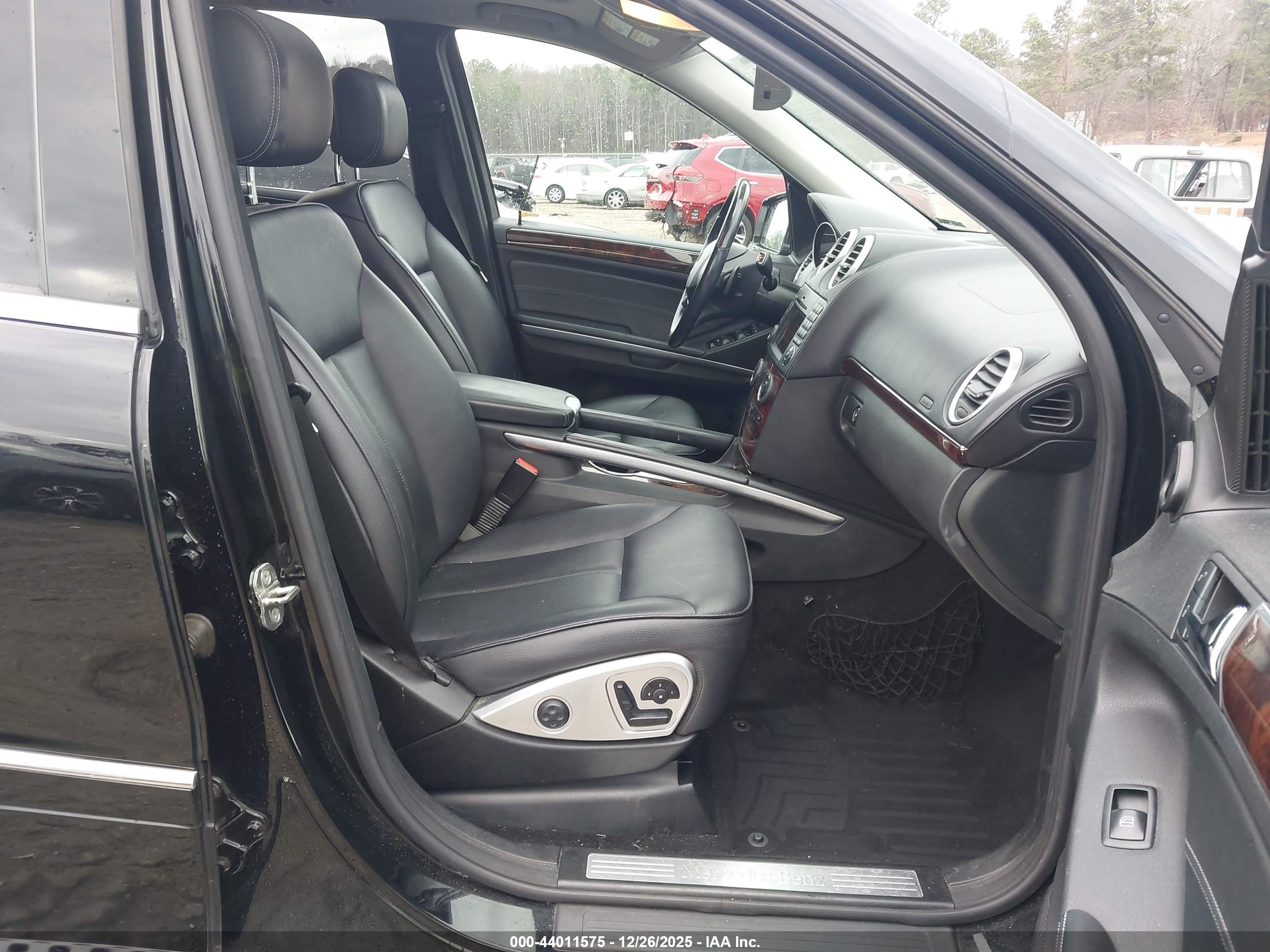 MERCEDES-BENZ GL image 5