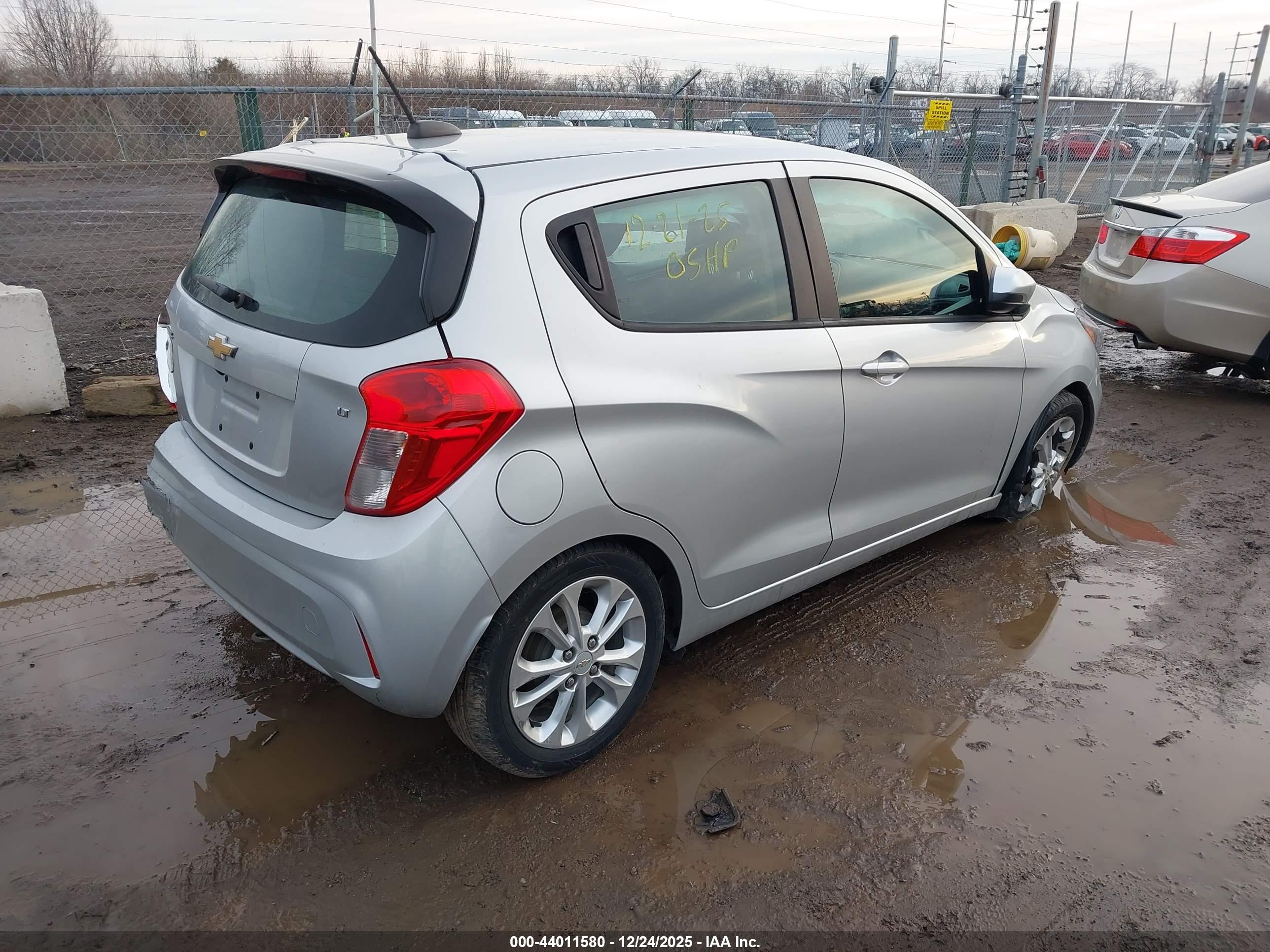CHEVROLET SPARK image 4