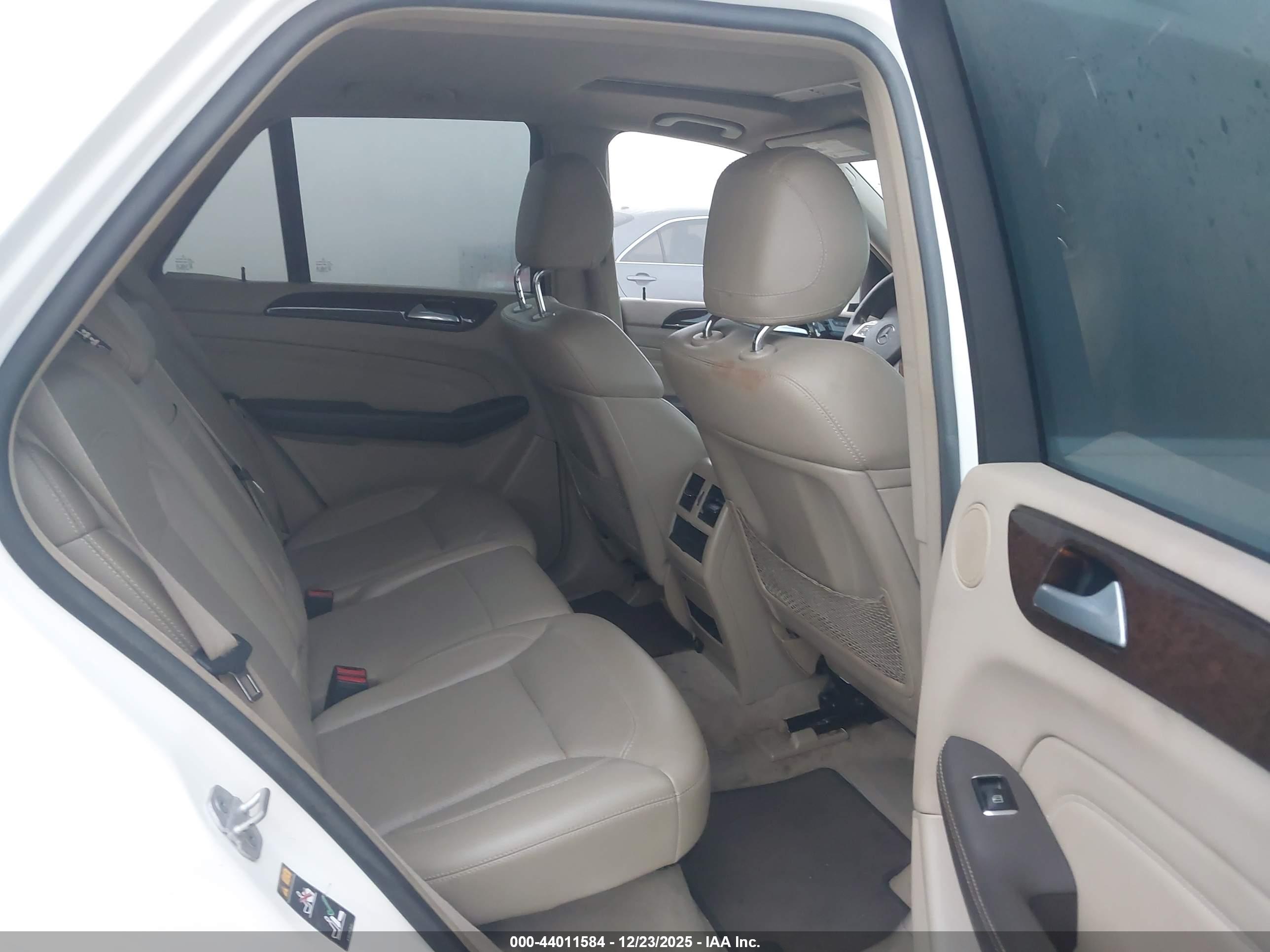 MERCEDES-BENZ ML image 8
