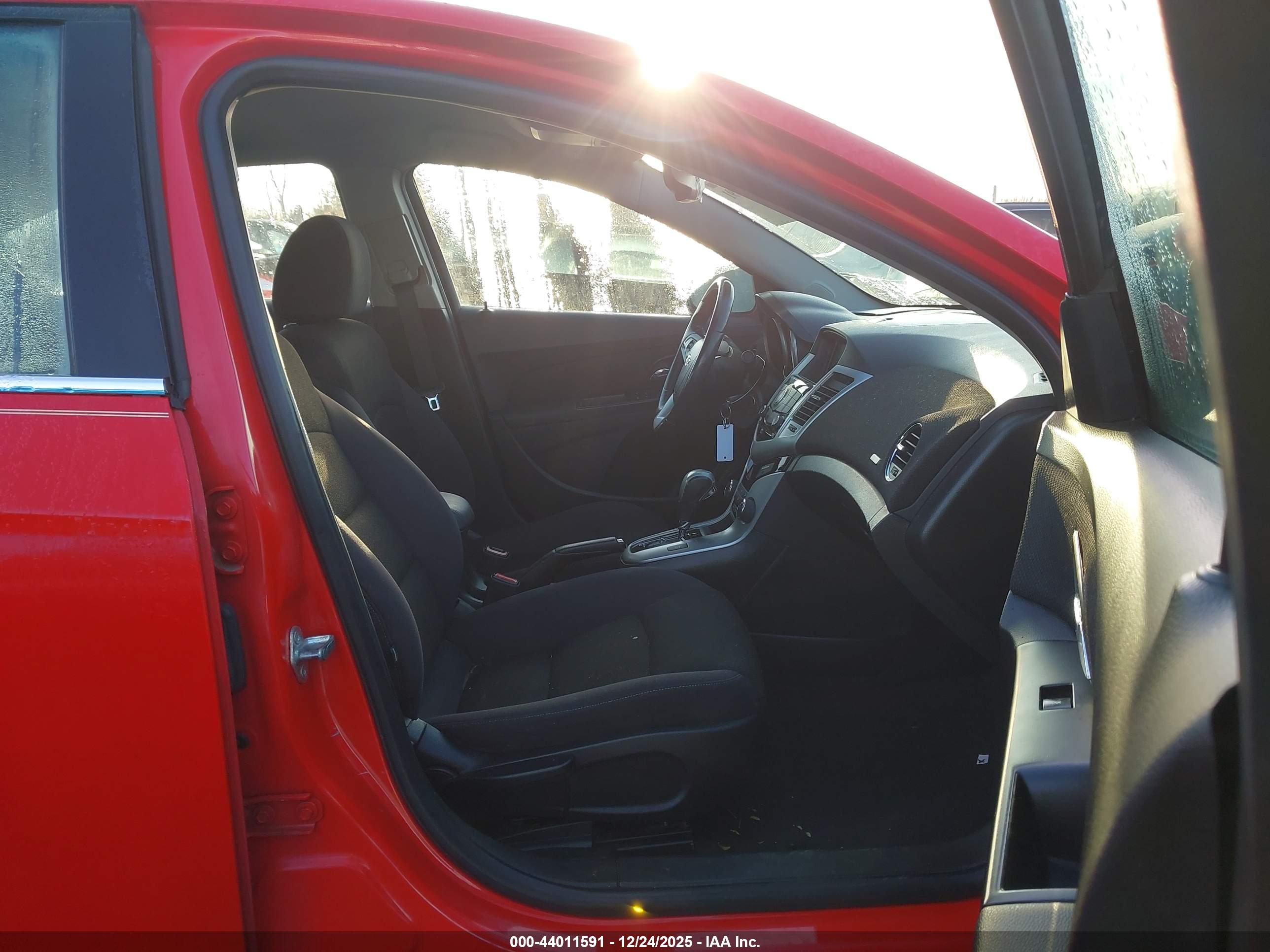 CHEVROLET CRUZE image 5