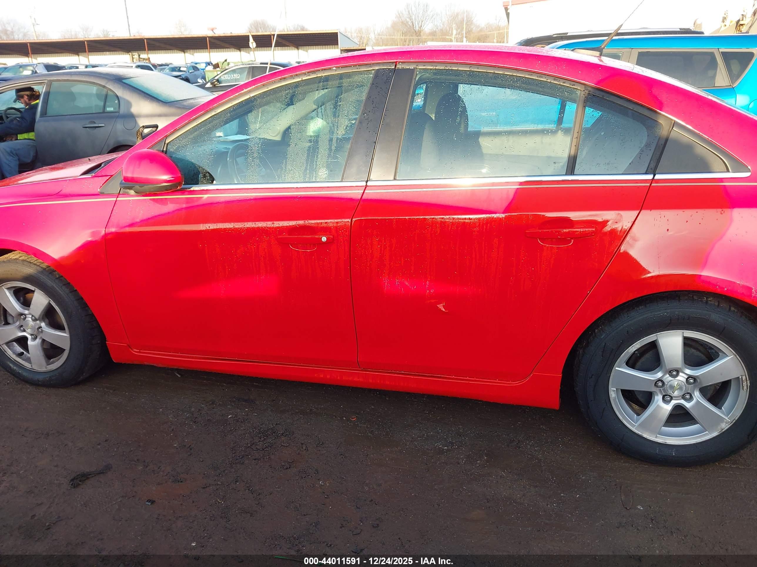 CHEVROLET CRUZE image 6