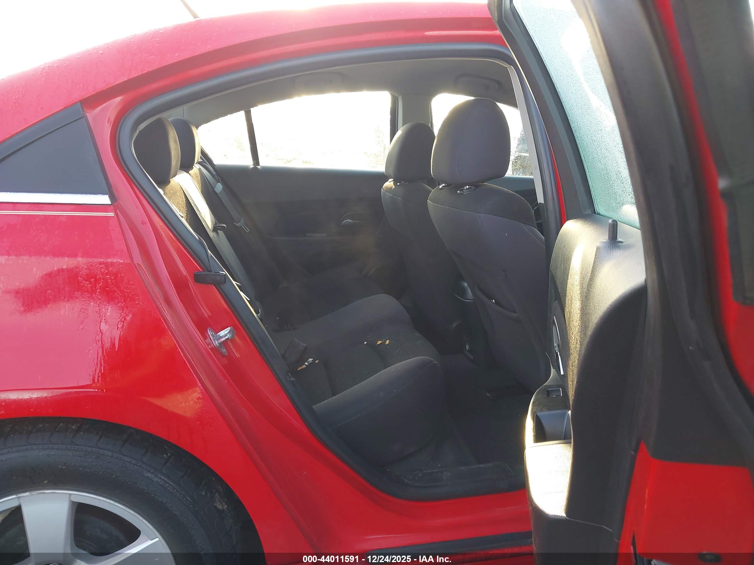 CHEVROLET CRUZE image 8