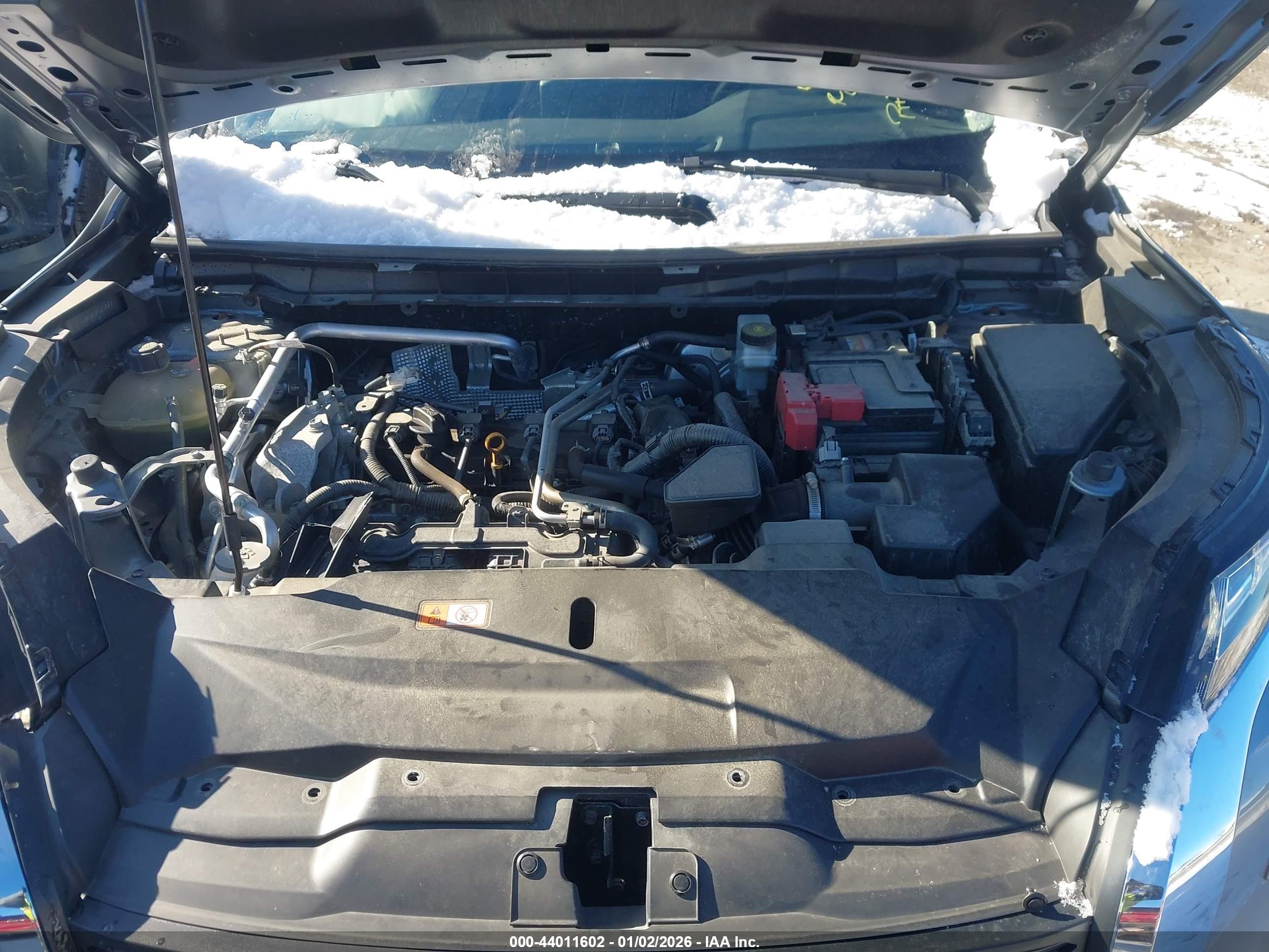 MITSUBISHI OUTLANDER image 10