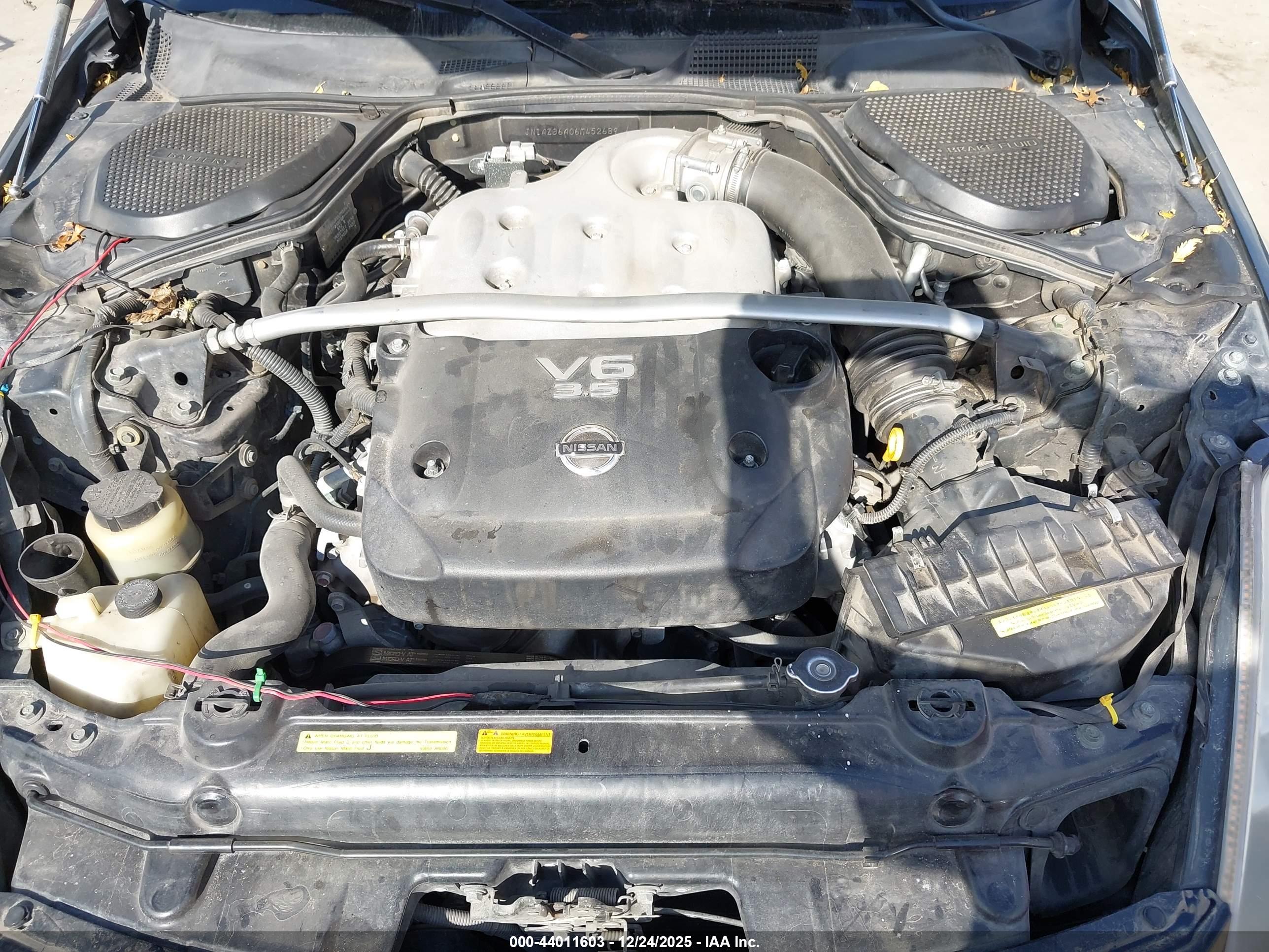 NISSAN 350Z image 10
