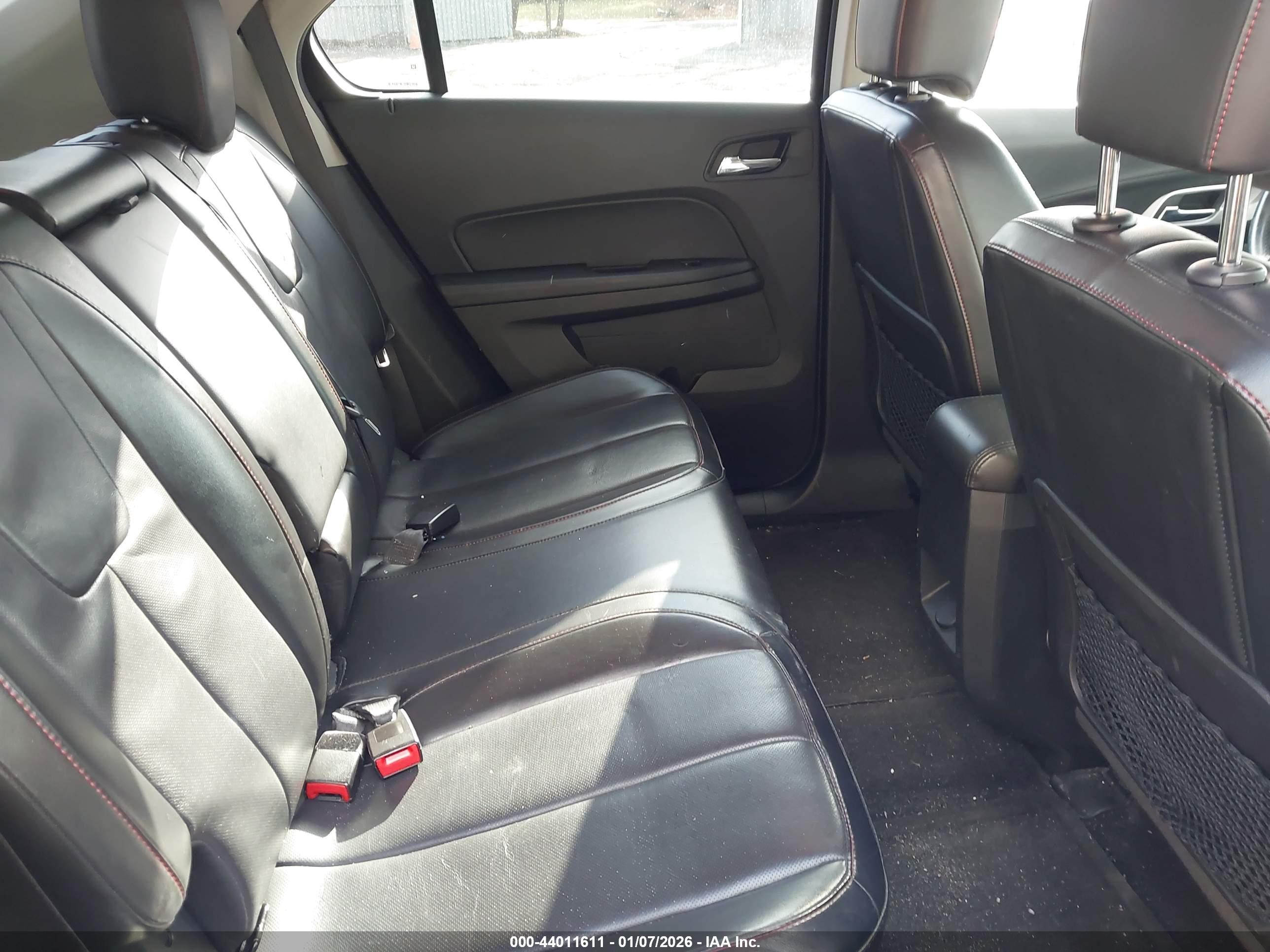 CHEVROLET EQUINOX image 8