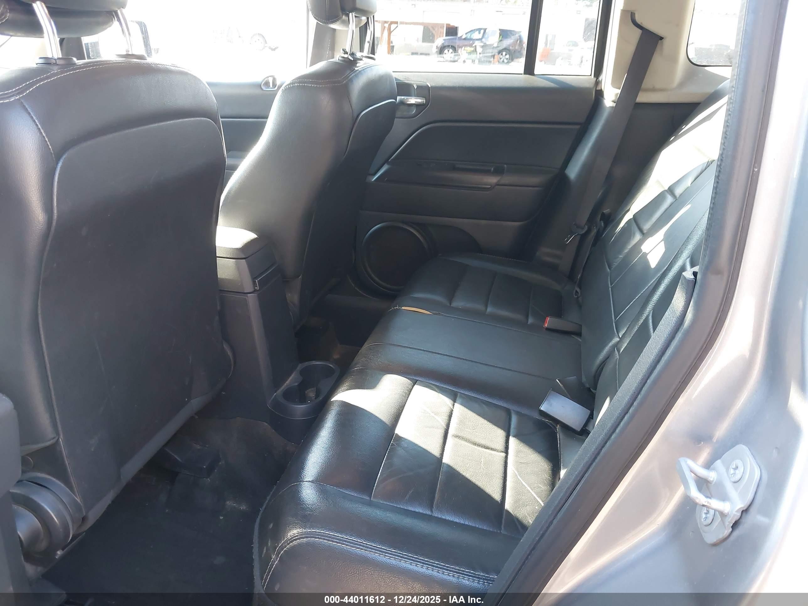 JEEP PATRIOT image 8