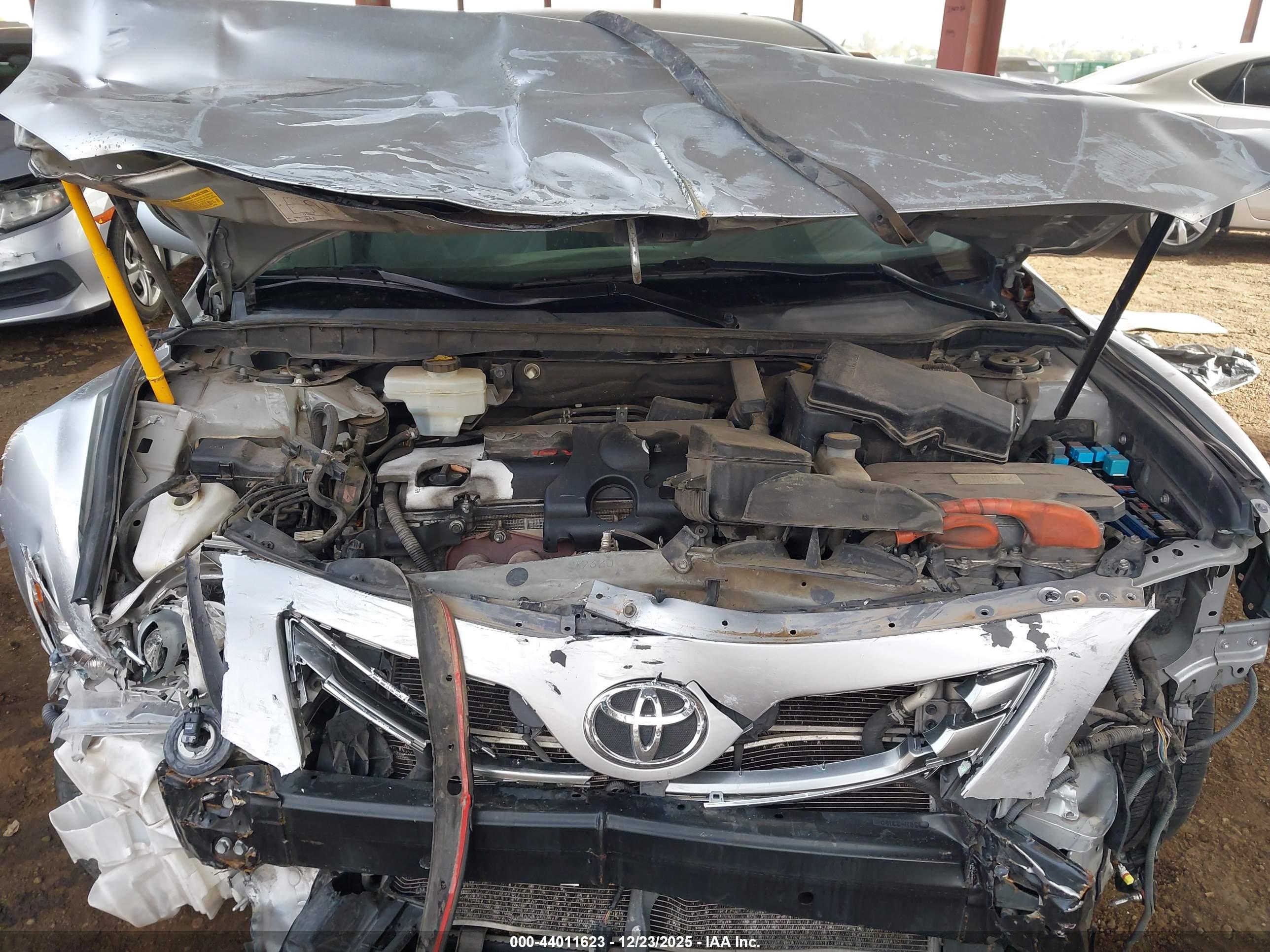 TOYOTA CAMRY image 10