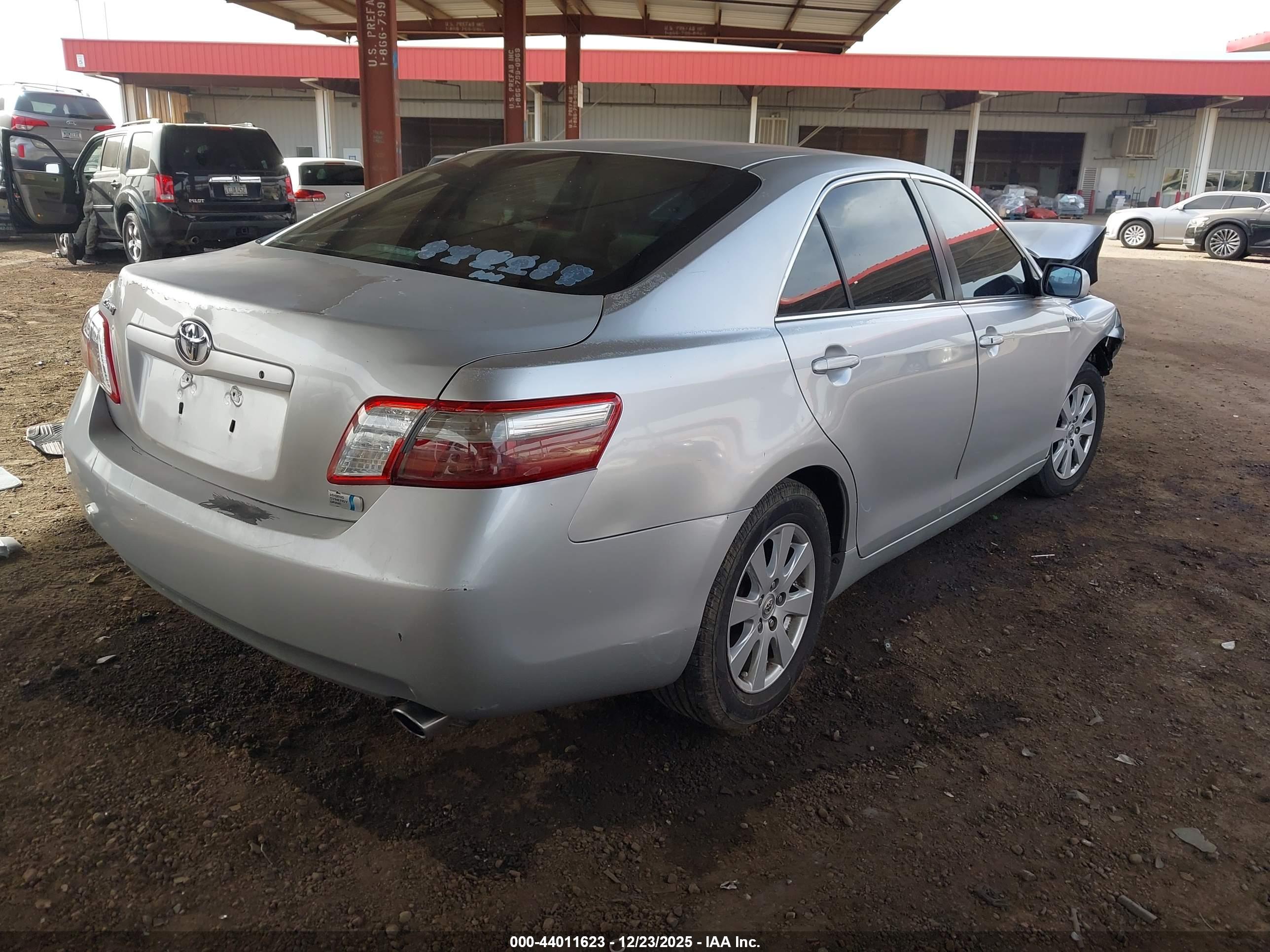 TOYOTA CAMRY image 4