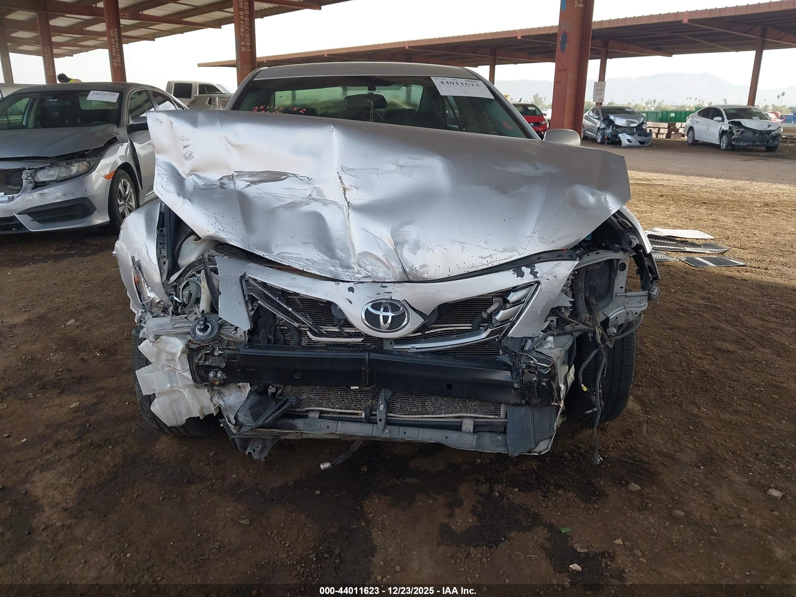 TOYOTA CAMRY image 6