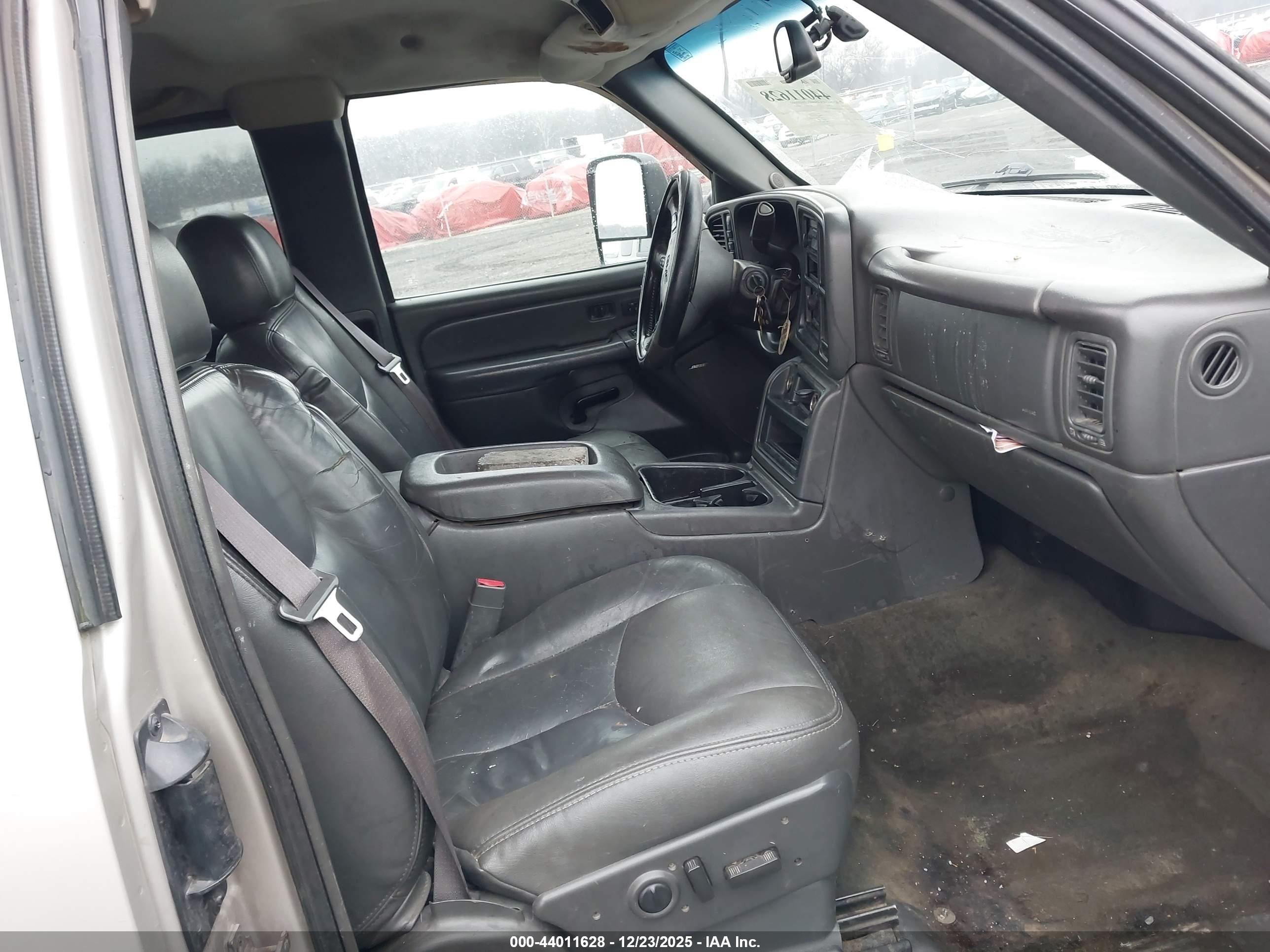 GMC SIERRA image 5