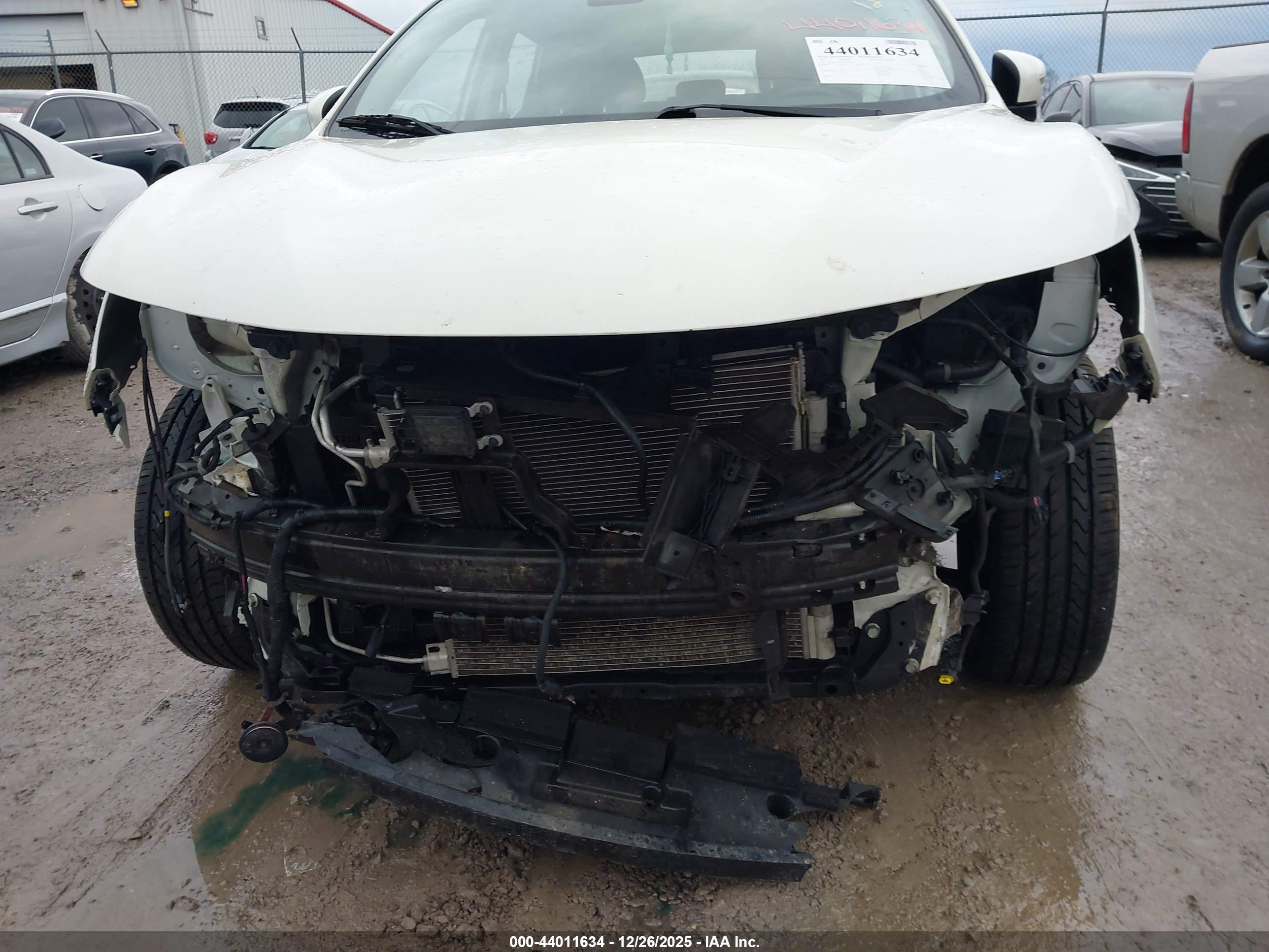 NISSAN ROGUE image 6