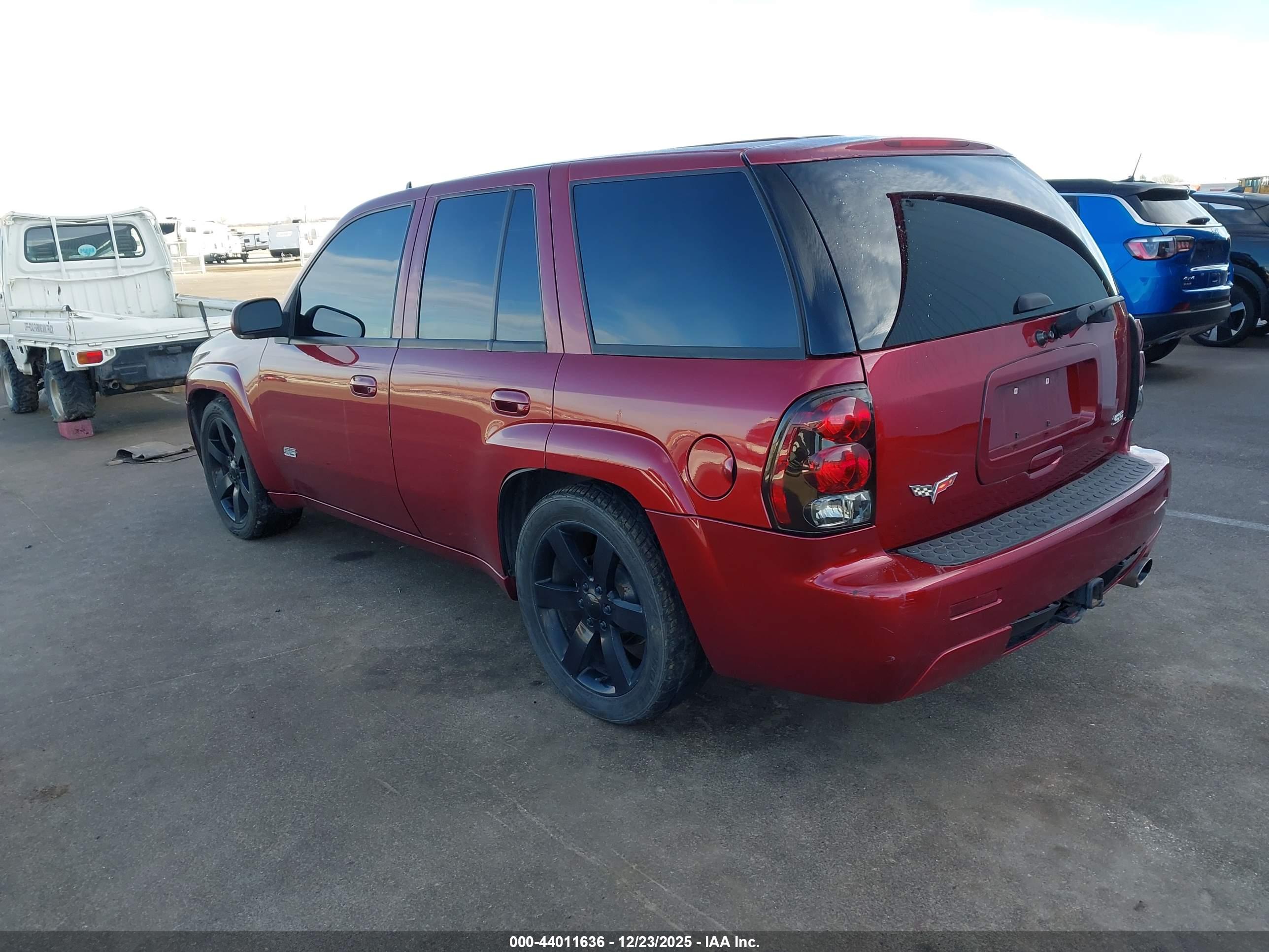 CHEVROLET TRAILBLAZER image 3
