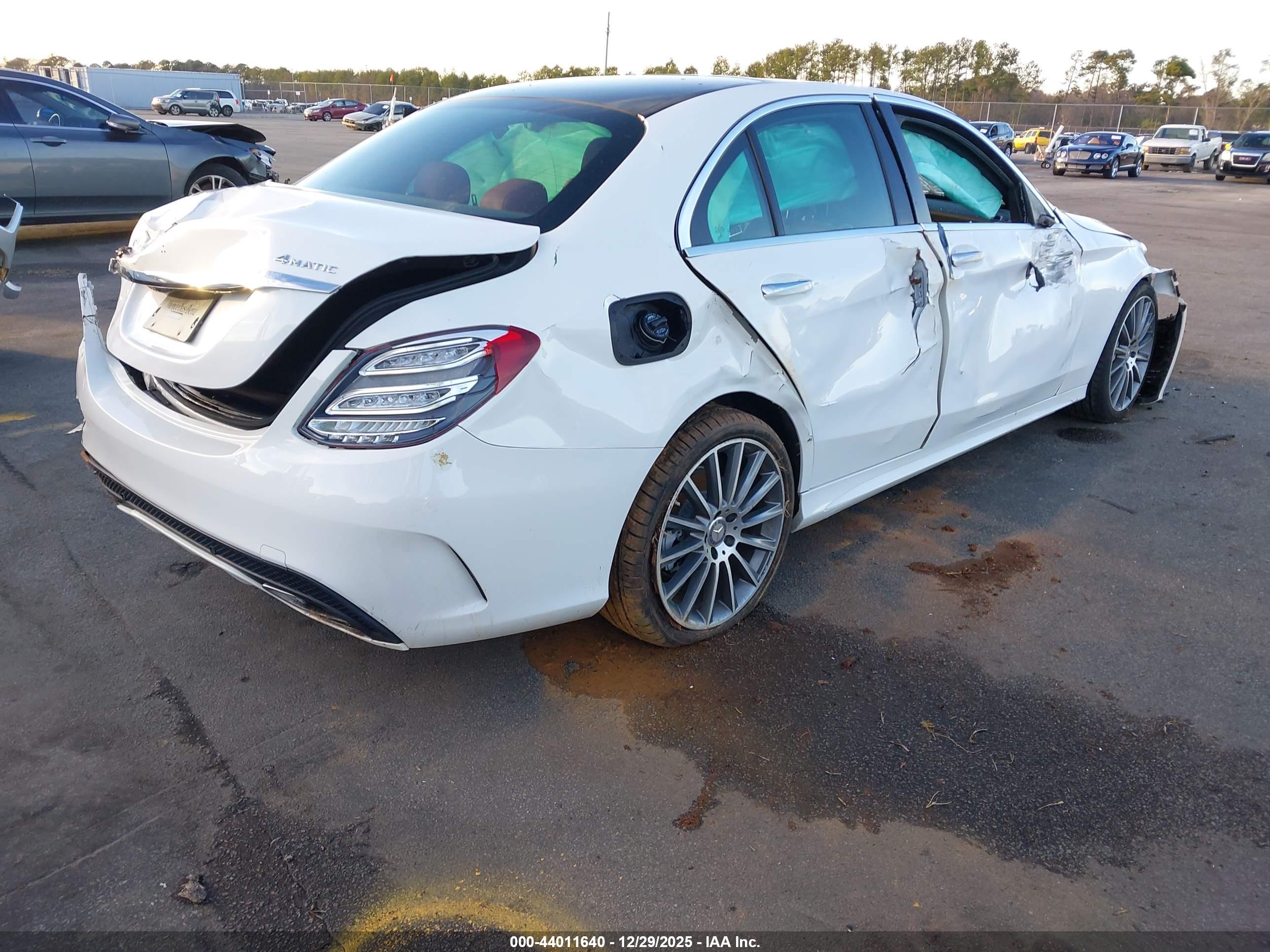 MERCEDES-BENZ C image 4