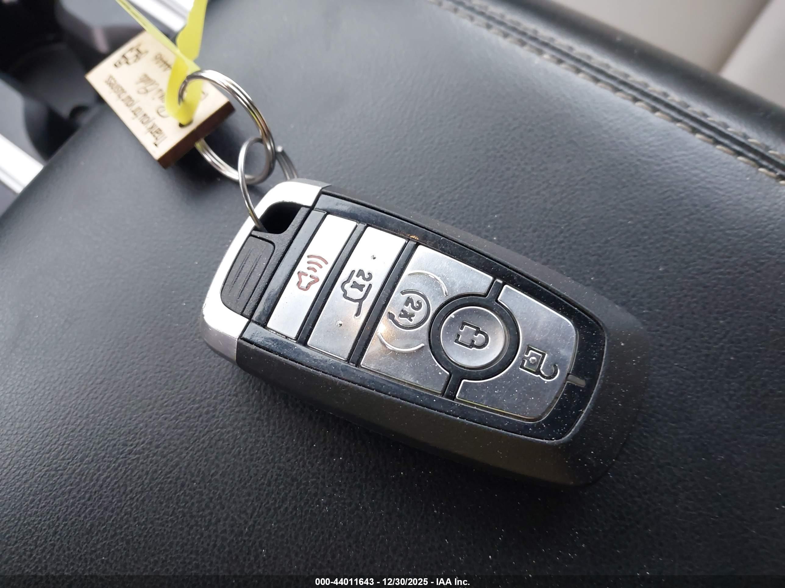 FORD EXPLORER image 11
