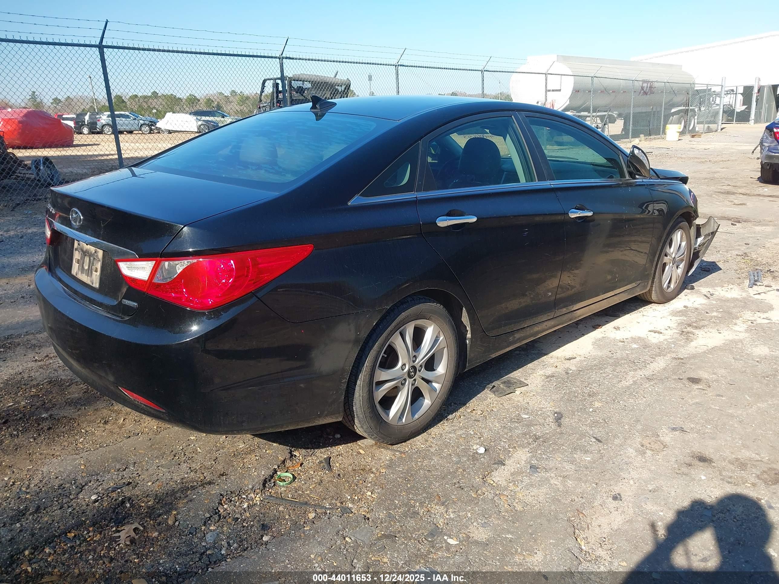 HYUNDAI SONATA image 4