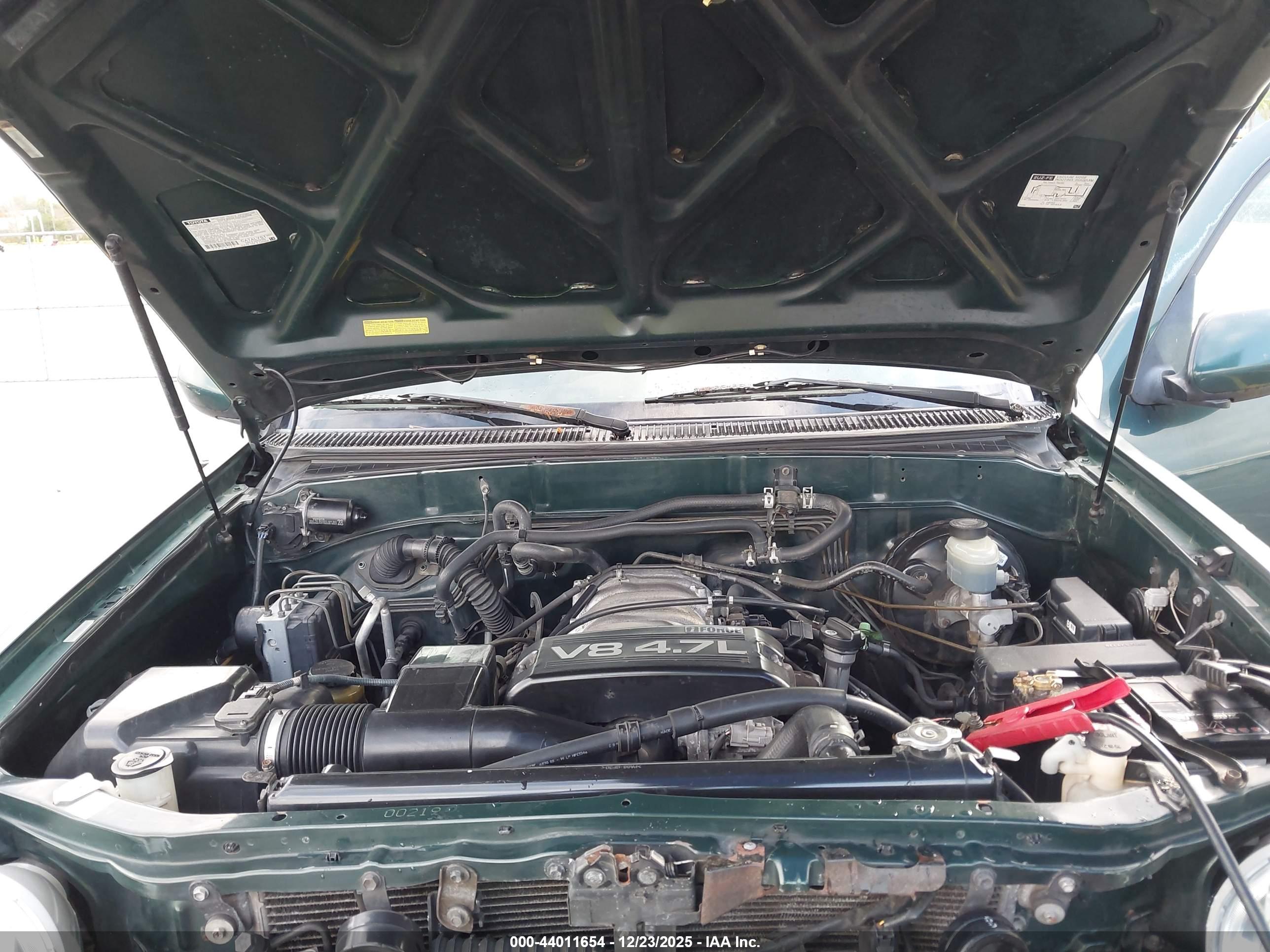 TOYOTA SEQUOIA image 10
