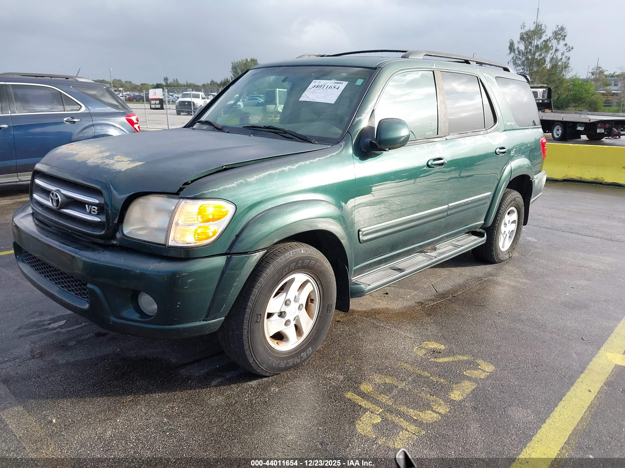 TOYOTA SEQUOIA image 2