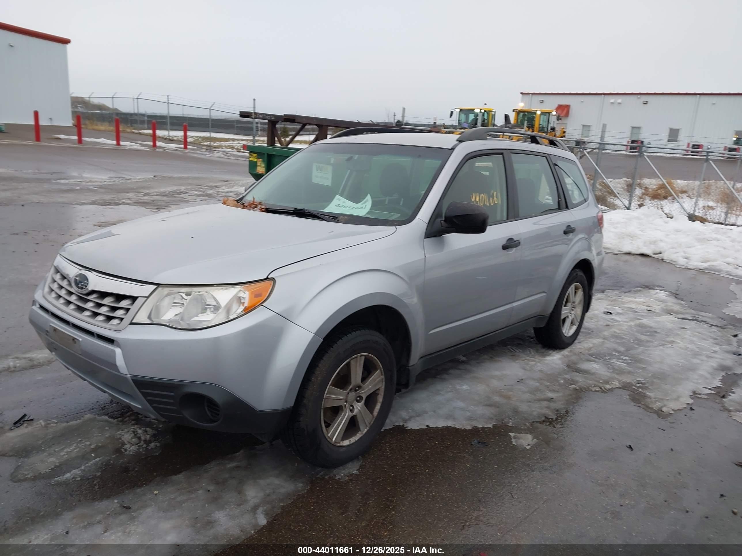 SUBARU FORESTER image 2