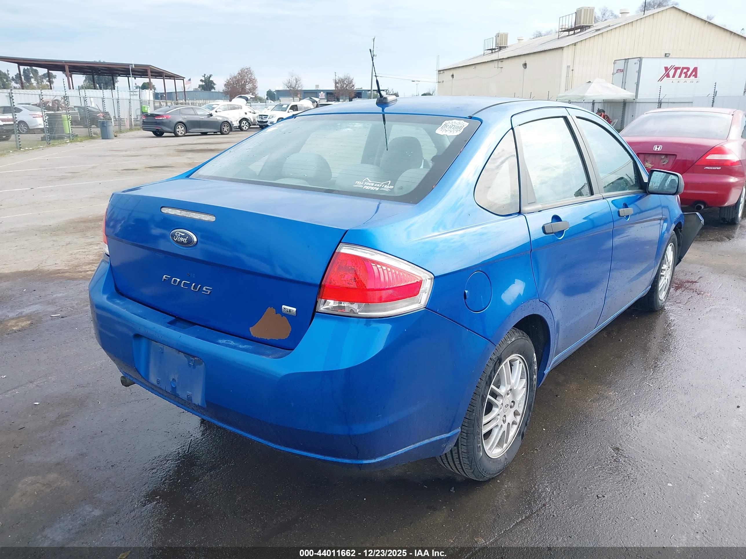 FORD FOCUS image 4