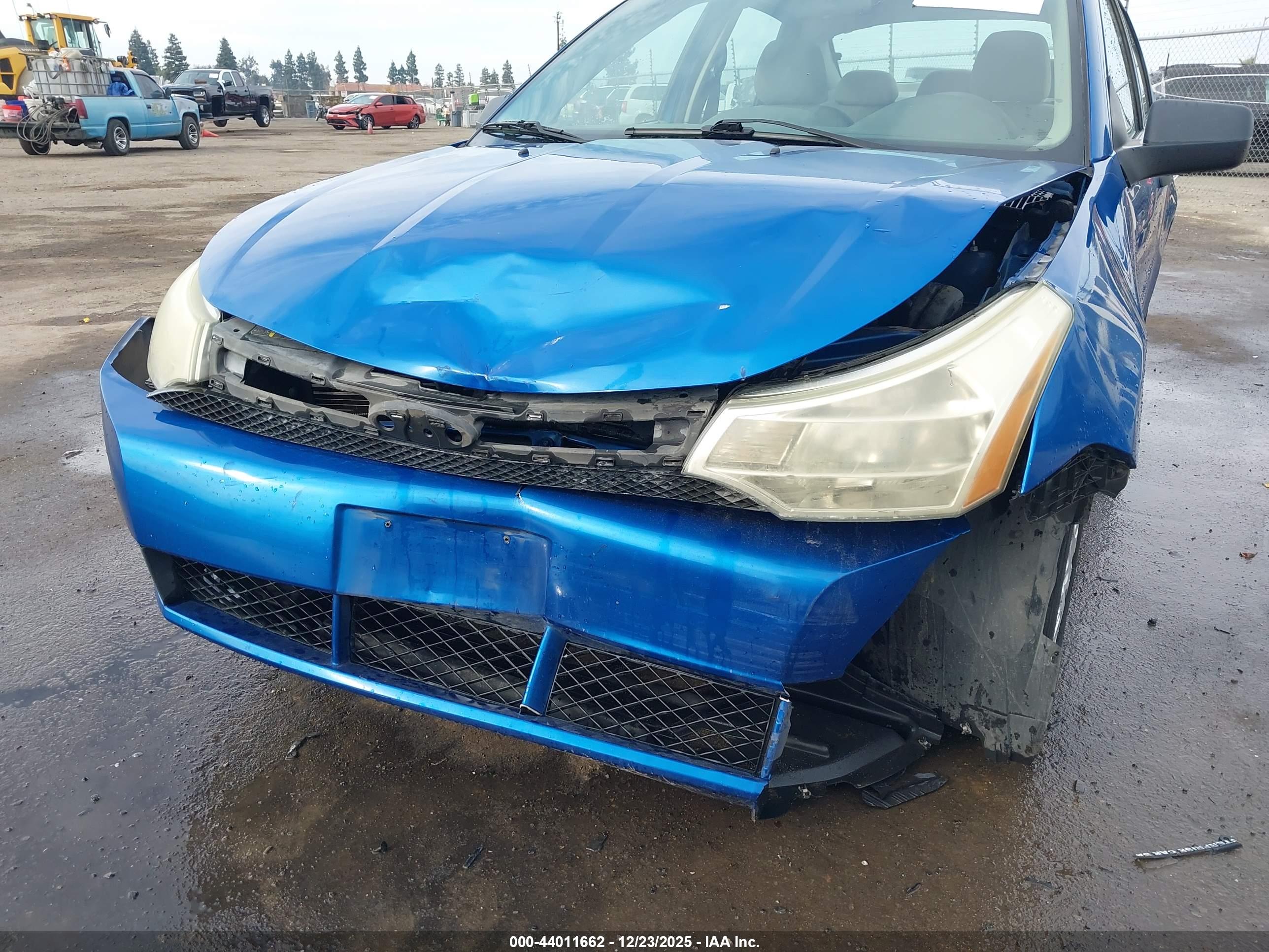 FORD FOCUS image 6