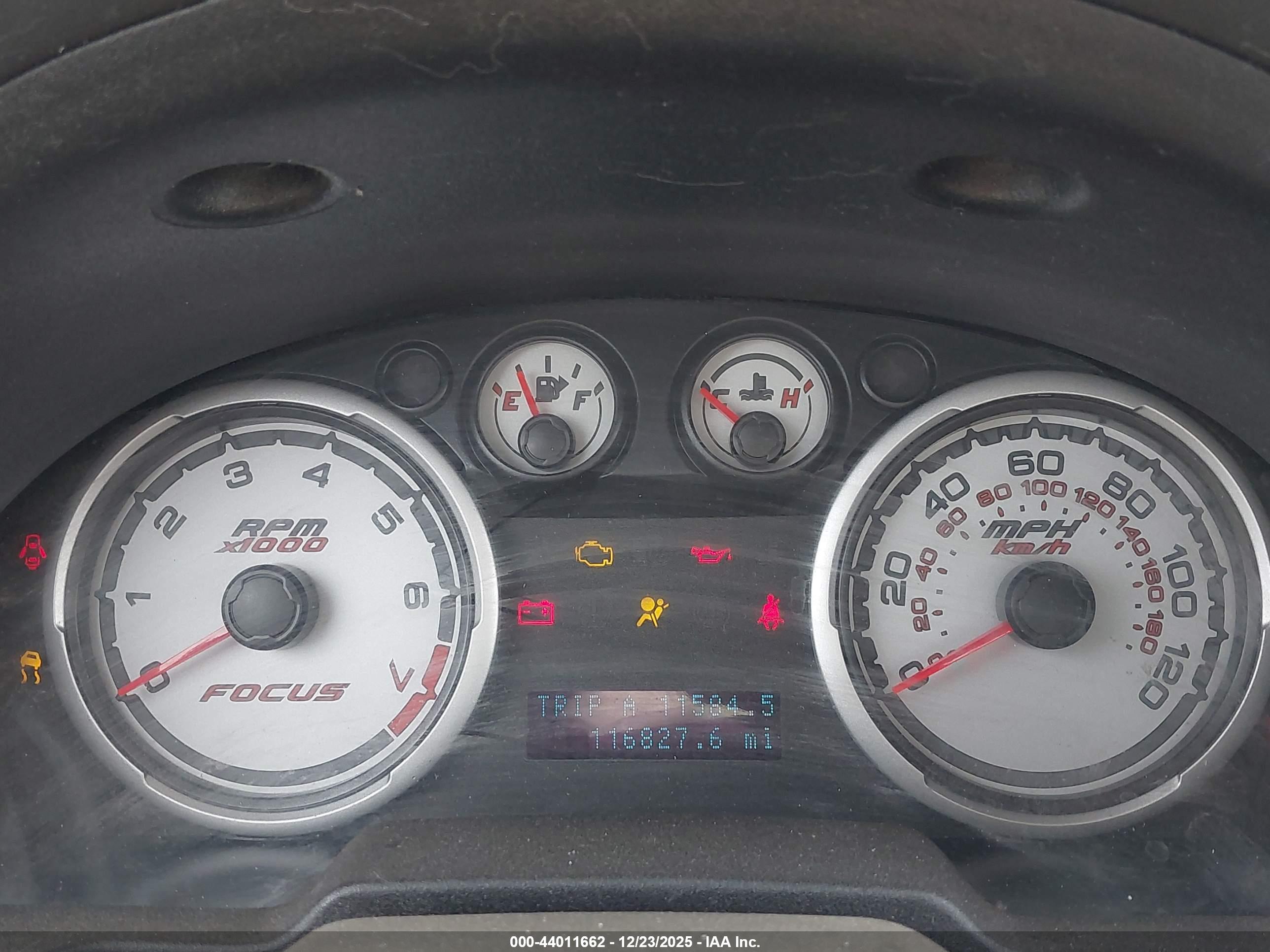 FORD FOCUS image 7