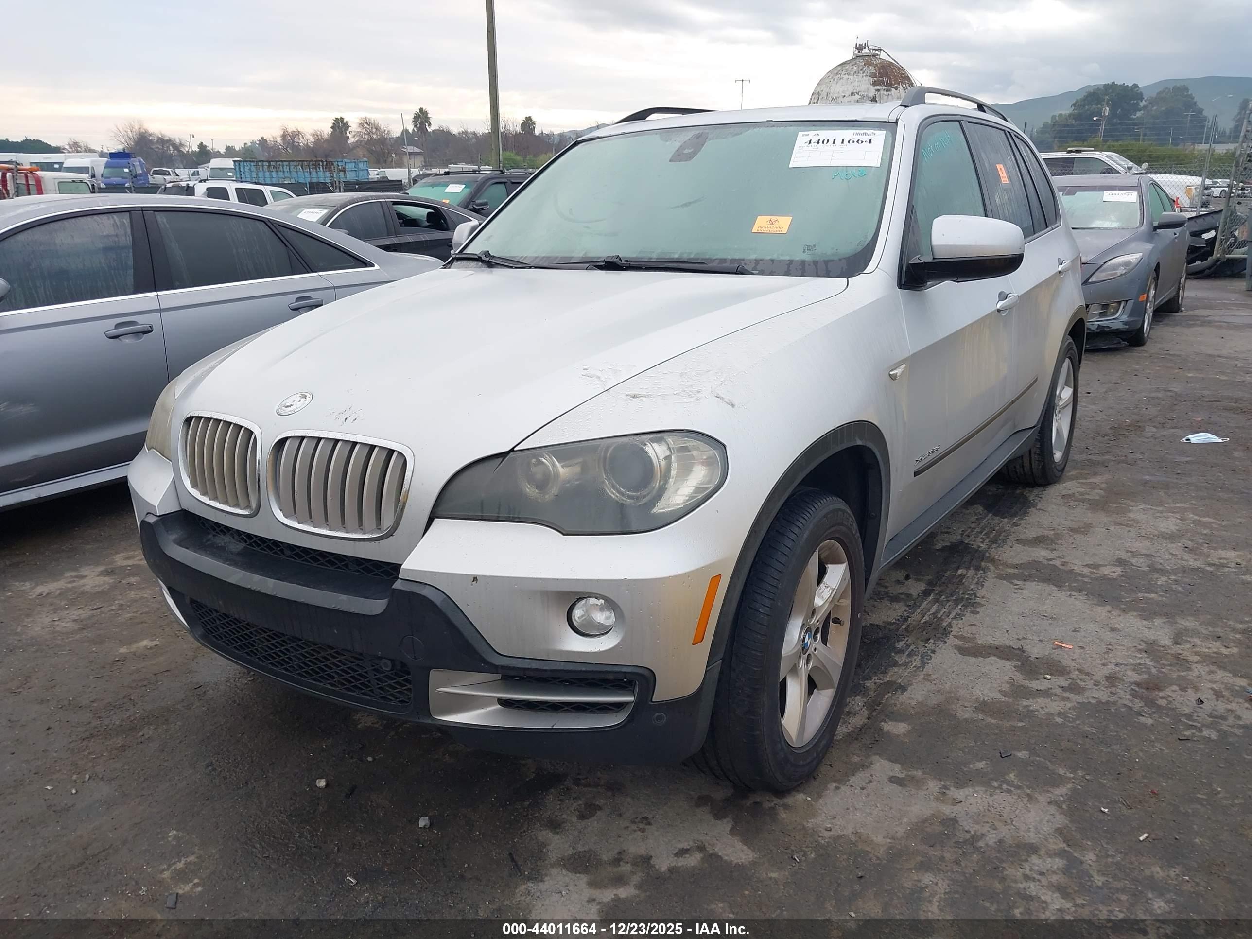 BMW X5 image 2