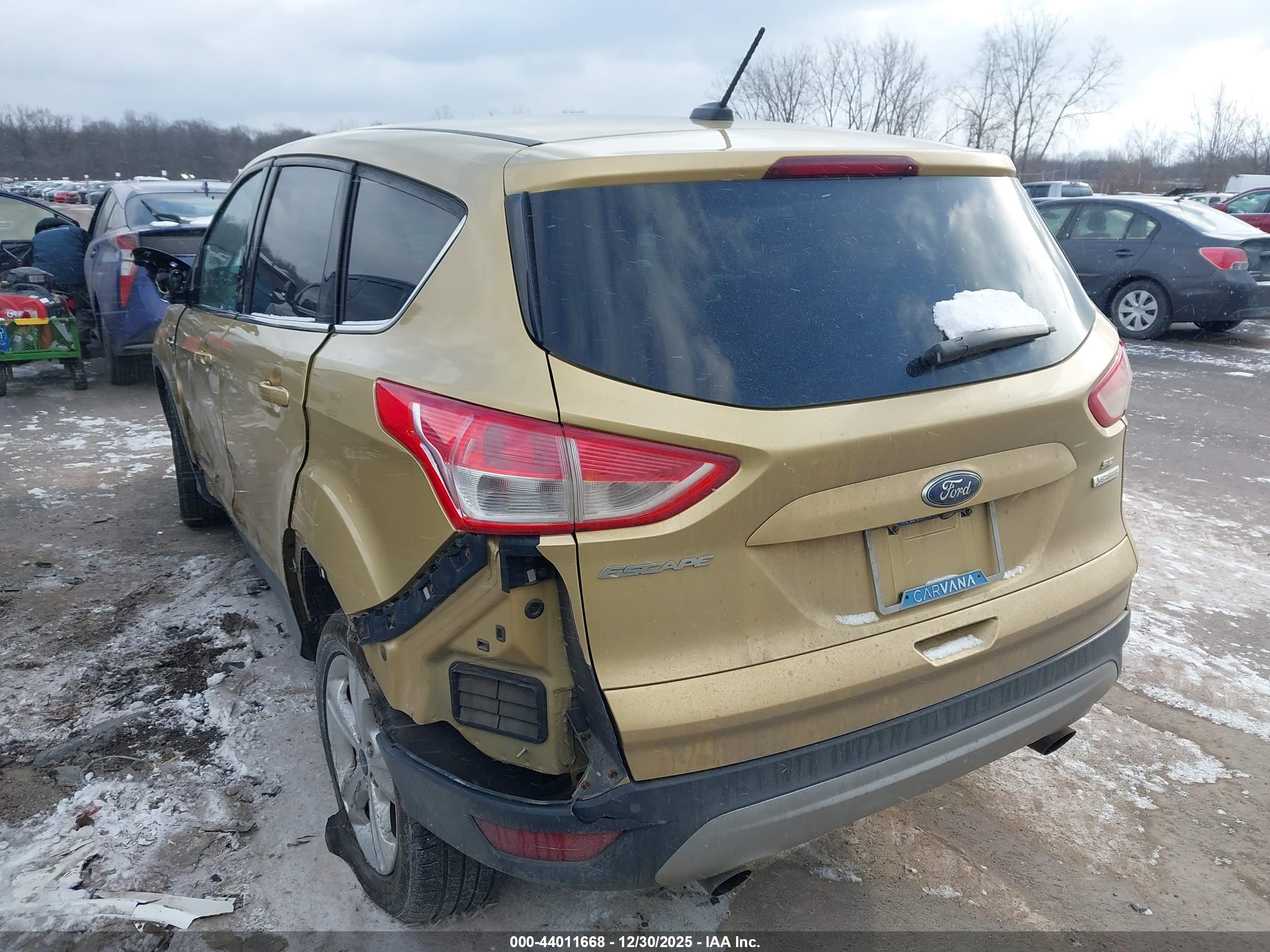 FORD ESCAPE image 3