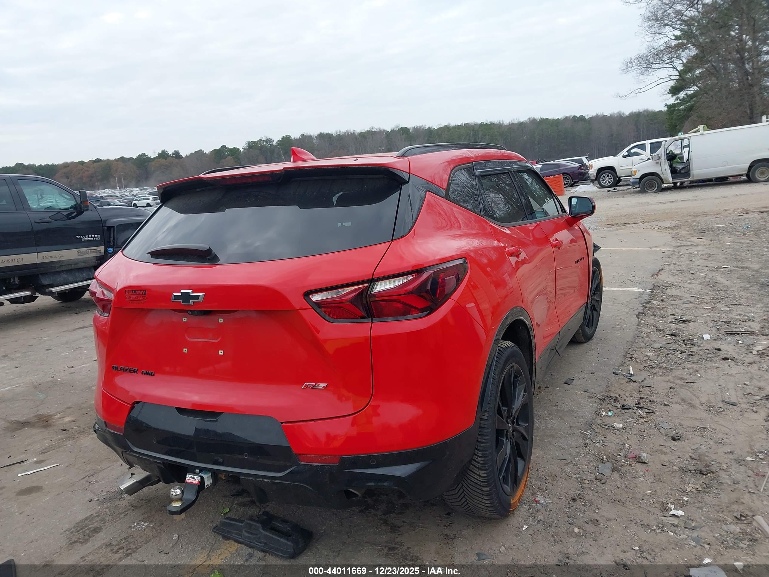 CHEVROLET BLAZER image 4