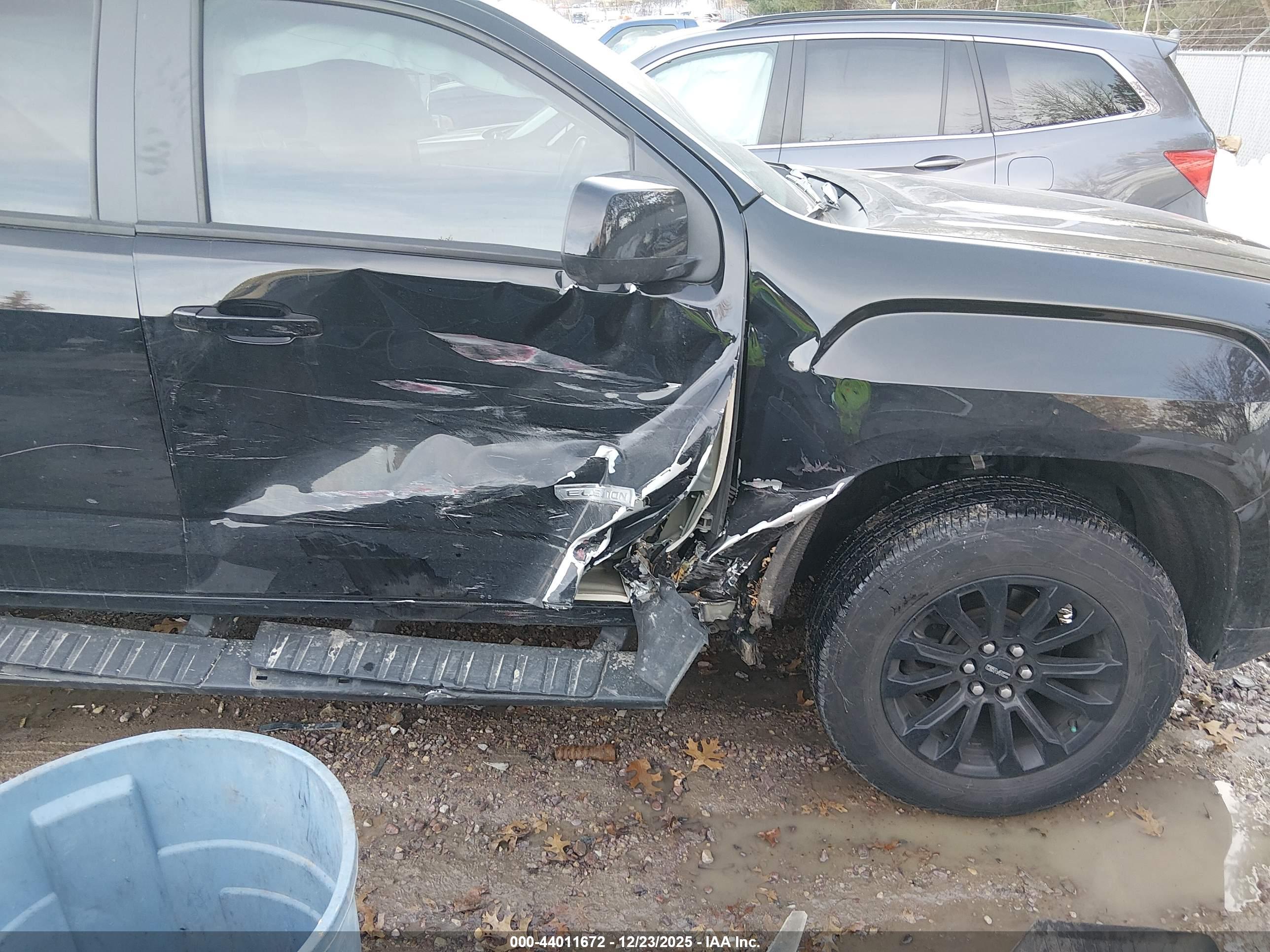 GMC CANYON image 6