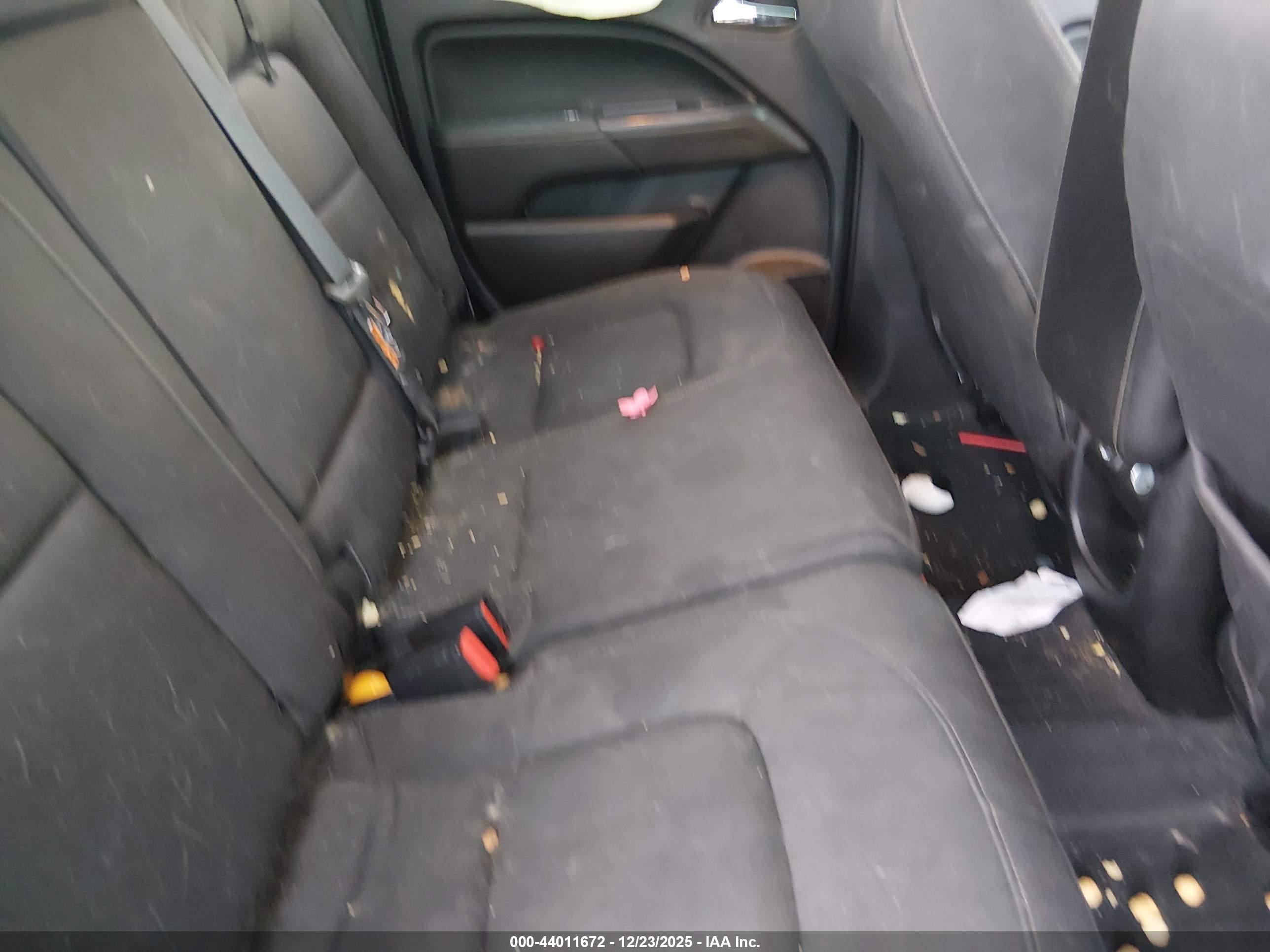 GMC CANYON image 8