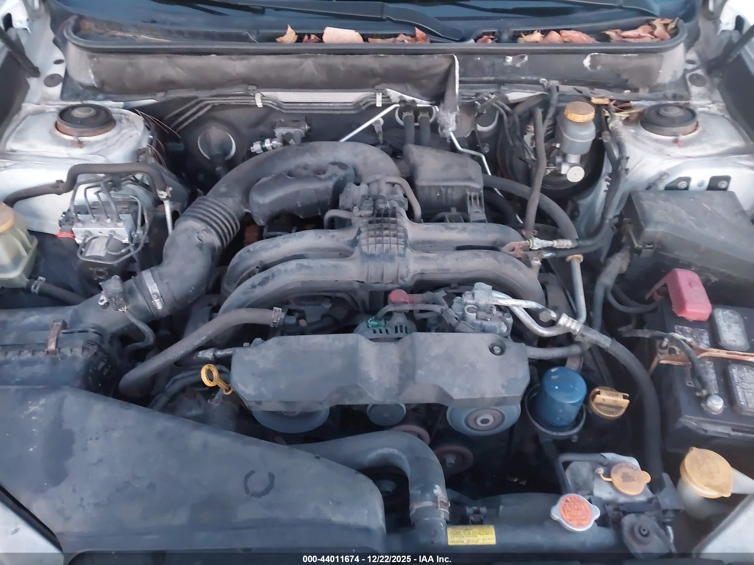 SUBARU OUTBACK image 10