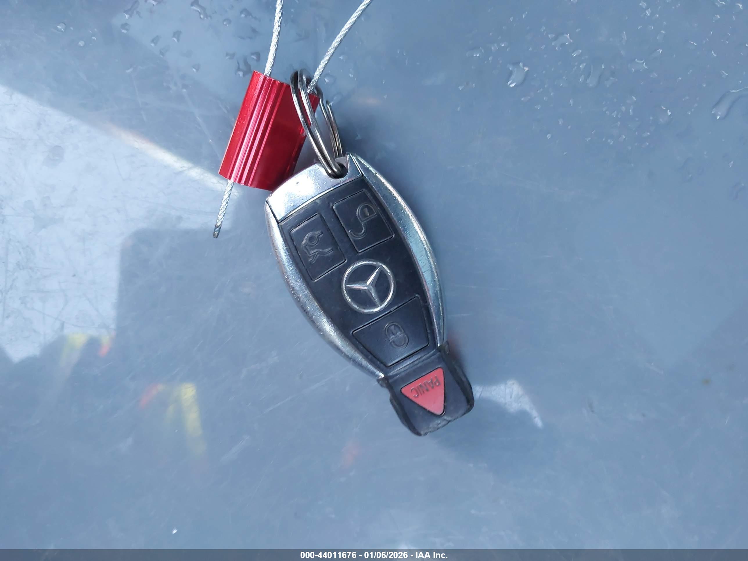 MERCEDES-BENZ C image 11