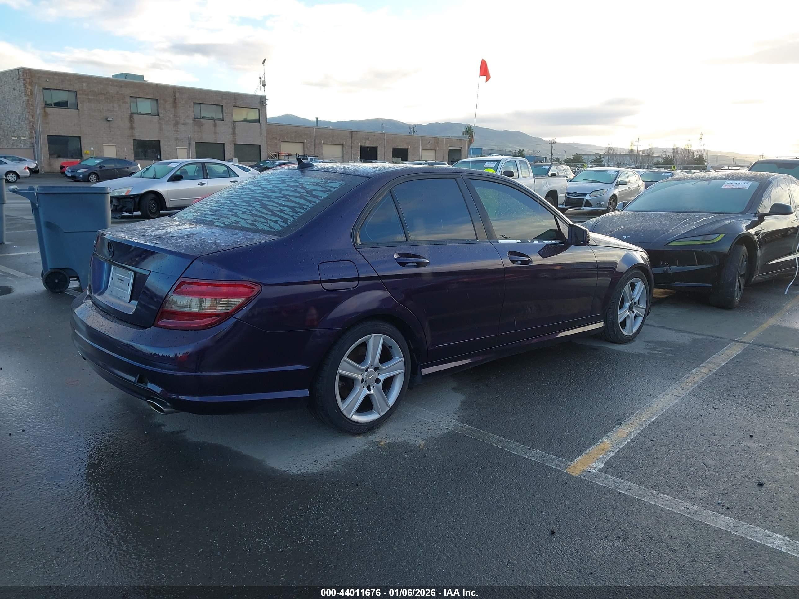 MERCEDES-BENZ C image 4
