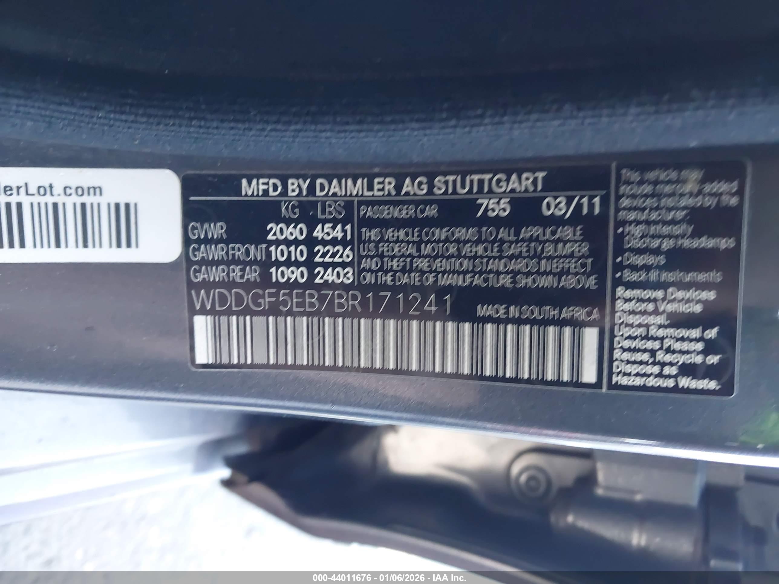 MERCEDES-BENZ C image 9