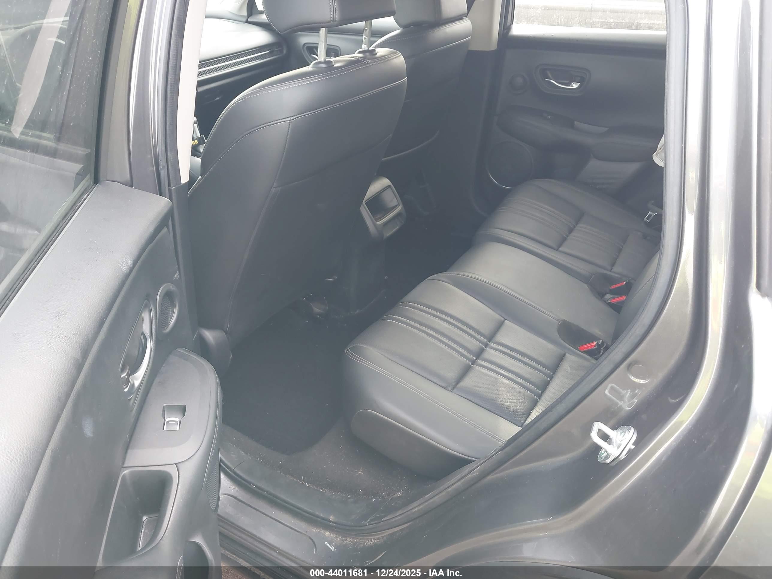 HONDA HR-V image 8