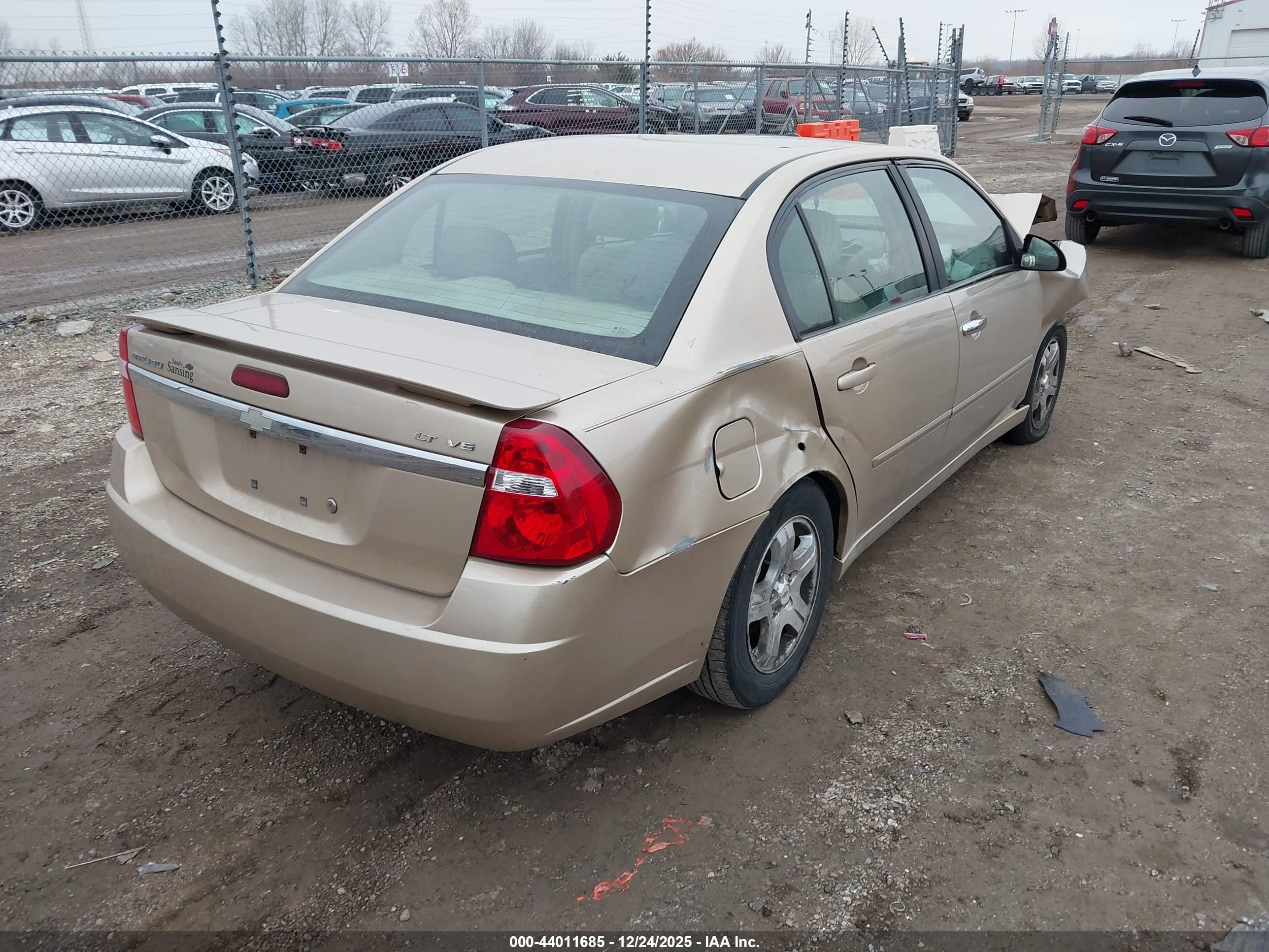 CHEVROLET MALIBU image 4